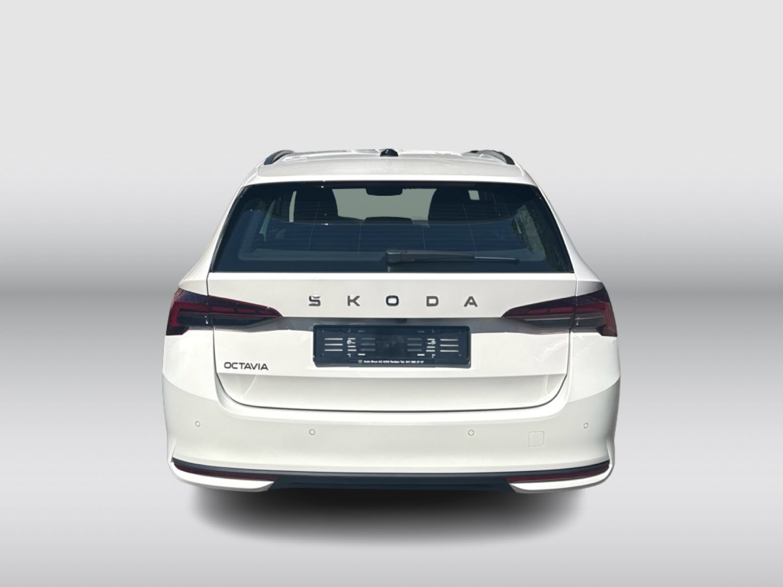 SKODA Octavia Combi 2.0 TDI DSG Selection-image-4