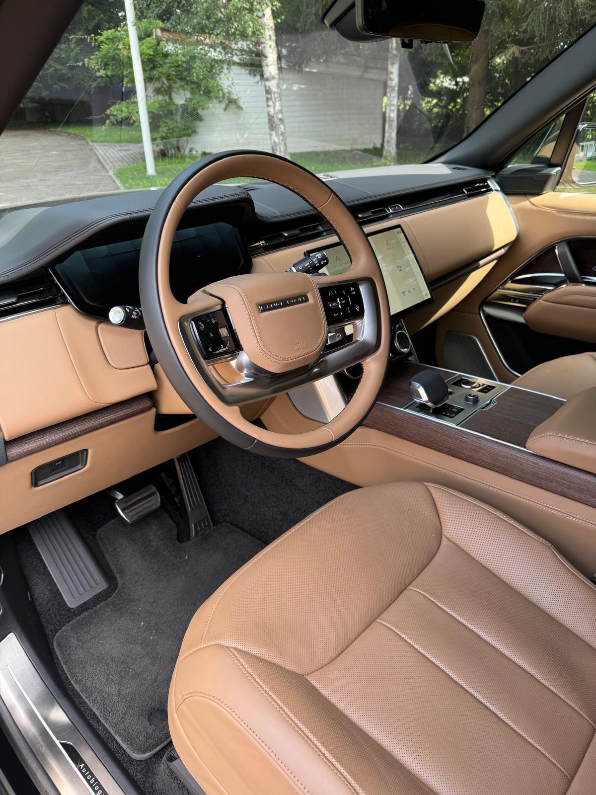 LAND ROVER 4.4 V8 HSE AUTOBIOGRAPHY-image-3