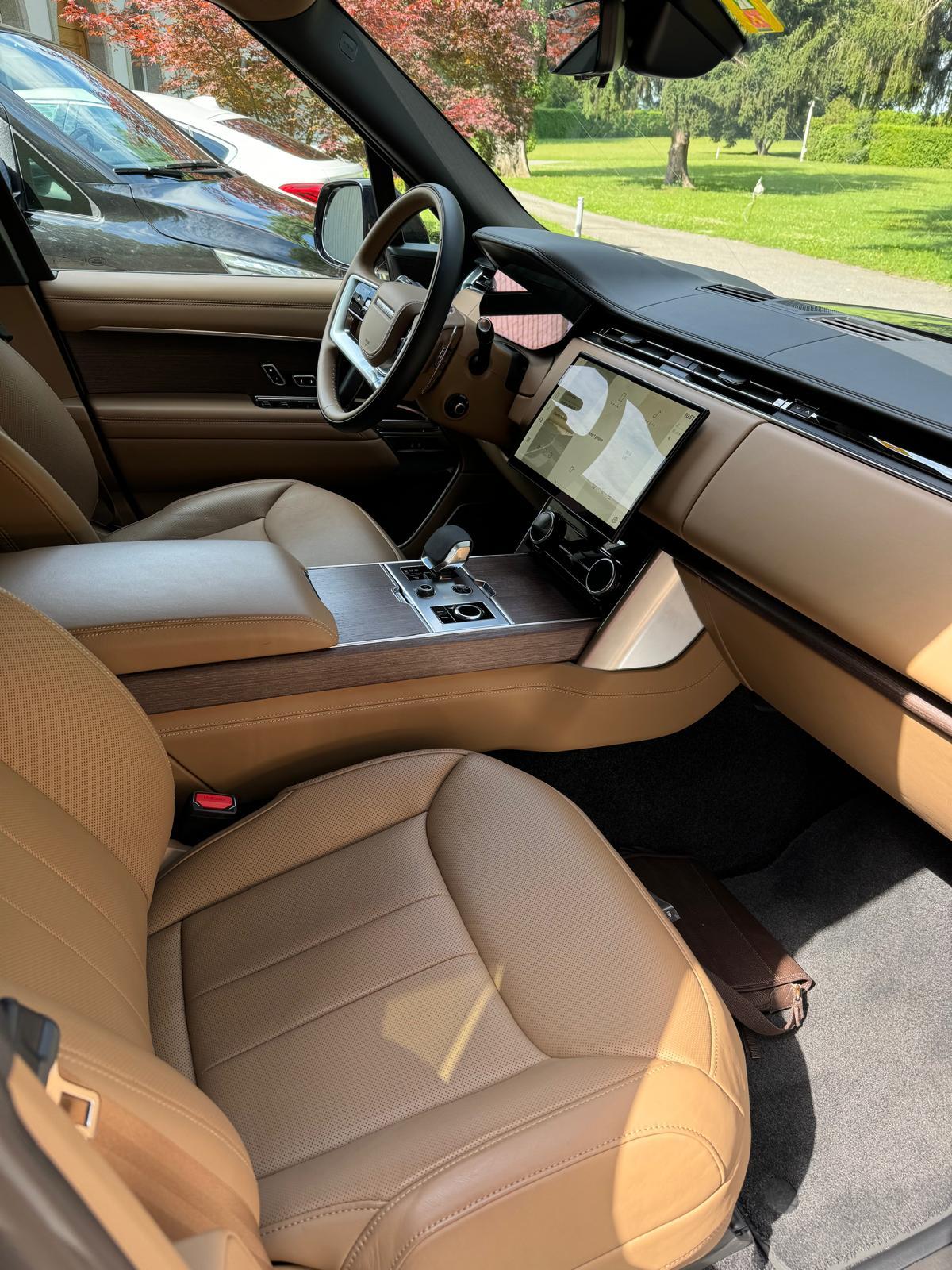 LAND ROVER 4.4 V8 HSE AUTOBIOGRAPHY-image-7