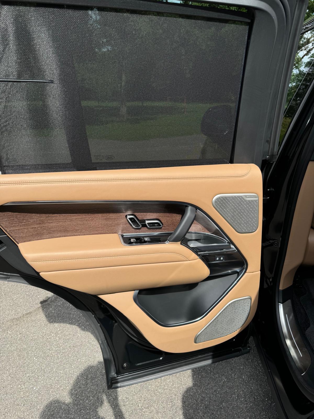 LAND ROVER 4.4 V8 HSE AUTOBIOGRAPHY-image-6