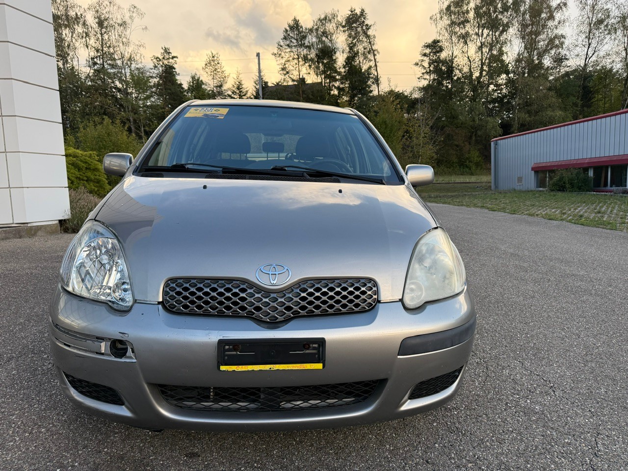 TOYOTA Yaris 1.3 Linea Sol-image-0