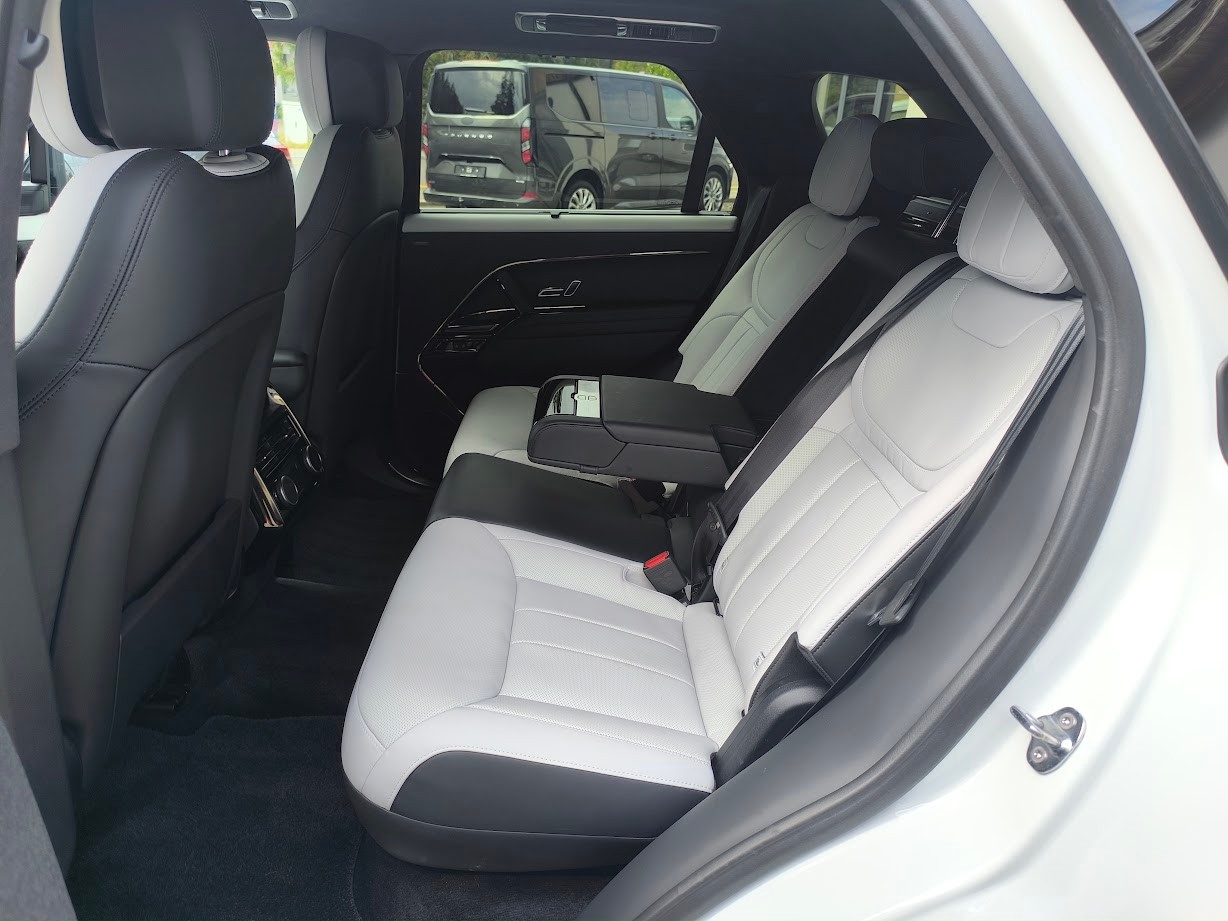 LAND ROVER Range Rover Sport P550e 3.0 Si6 PHEV Autobiography Automatic-image-4