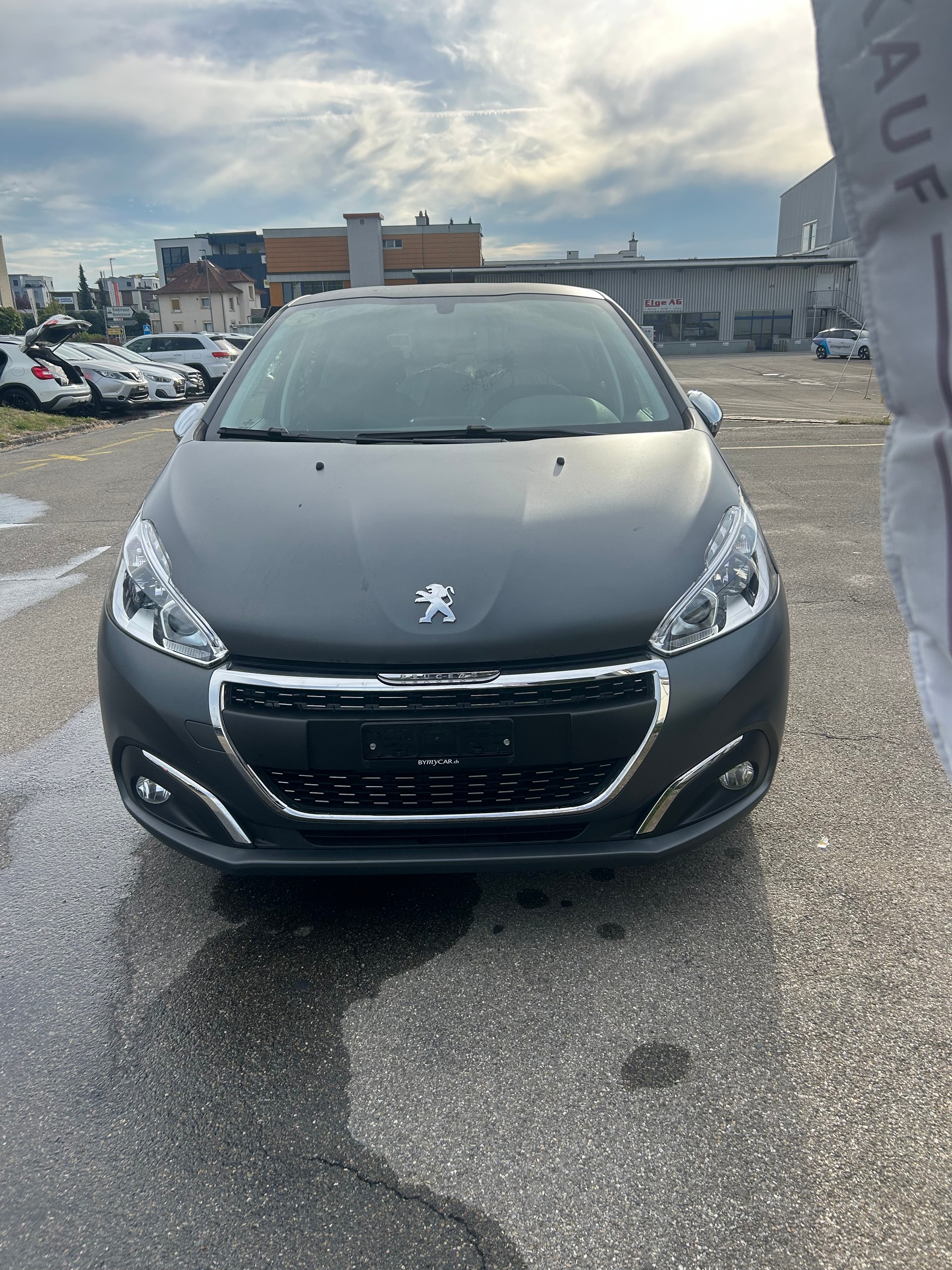 PEUGEOT 208 1.2 e-VTI Style EGS5-image-0