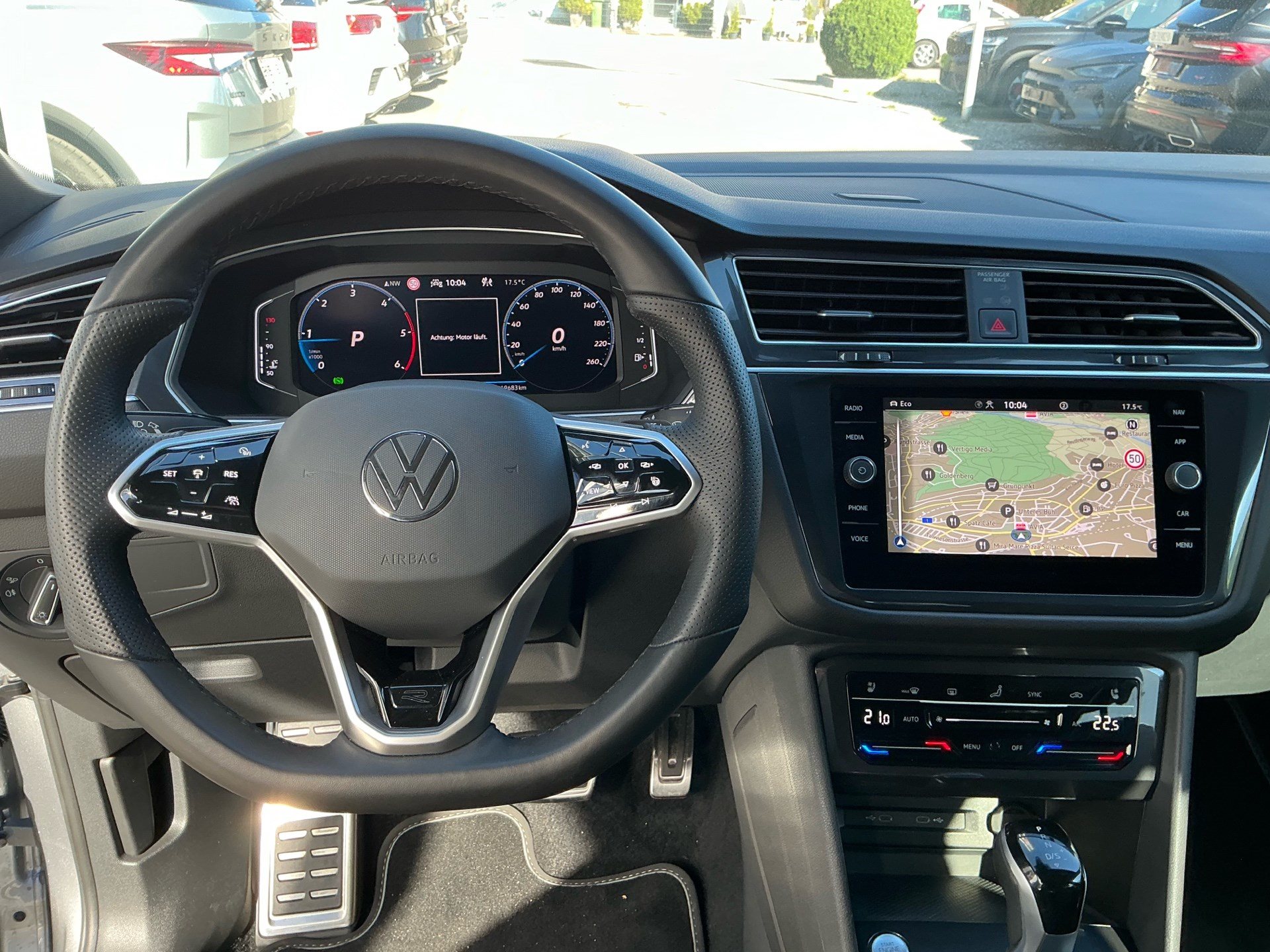 VW Tiguan Allspace R-Line 4Motion *** PANORAMADACH & ANHÄNGERKUPPLUNG ***-image-9