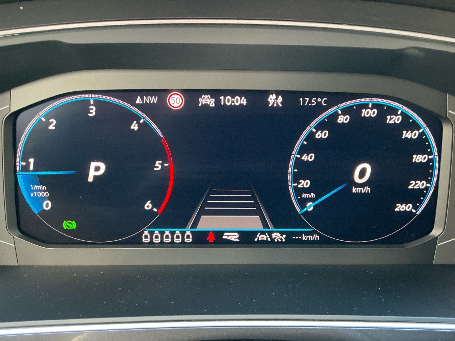 VW Tiguan Allspace R-Line 4Motion *** PANORAMADACH & ANHÄNGERKUPPLUNG ***-image-10