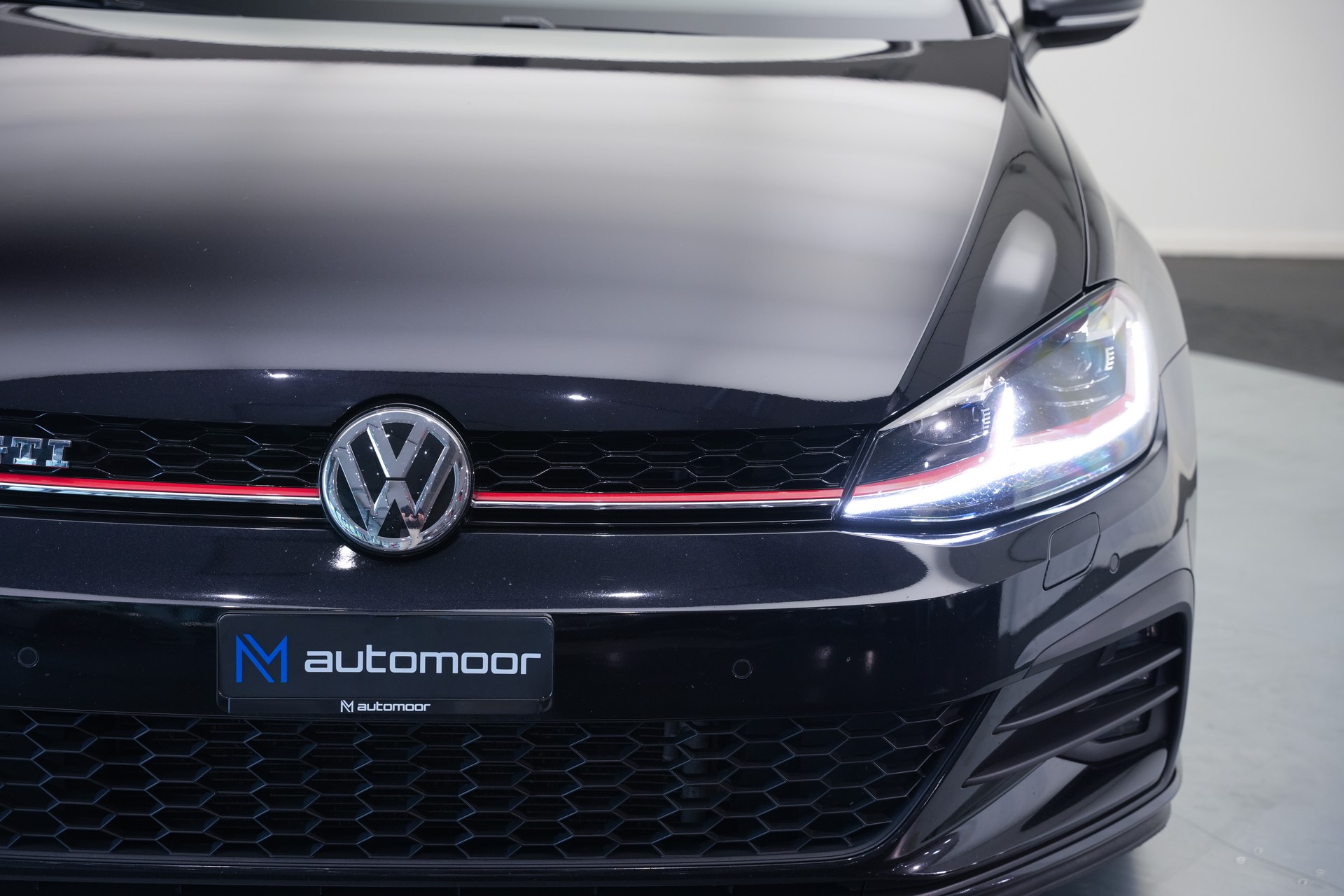 VW Golf 2.0 TSI GTI DSG *CH-Fahrzeug*-image-42