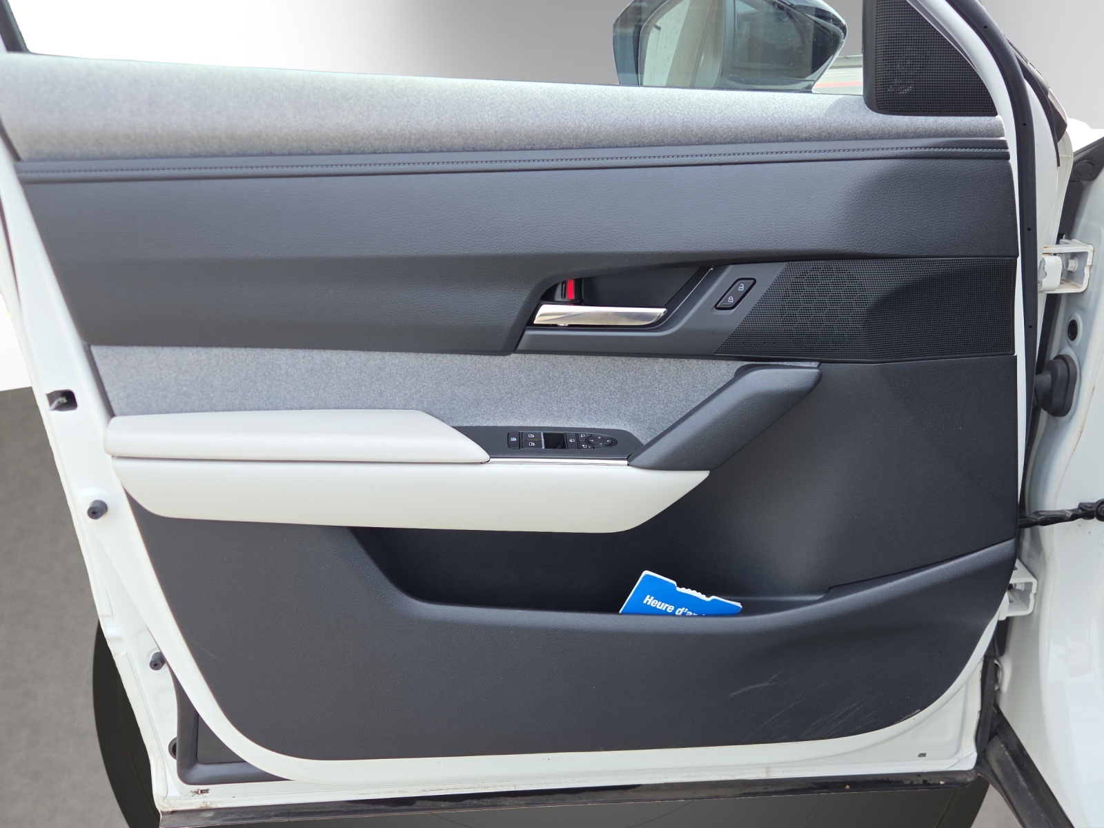MAZDA MX-30 e-Skyactiv Ambition Plus-image-14