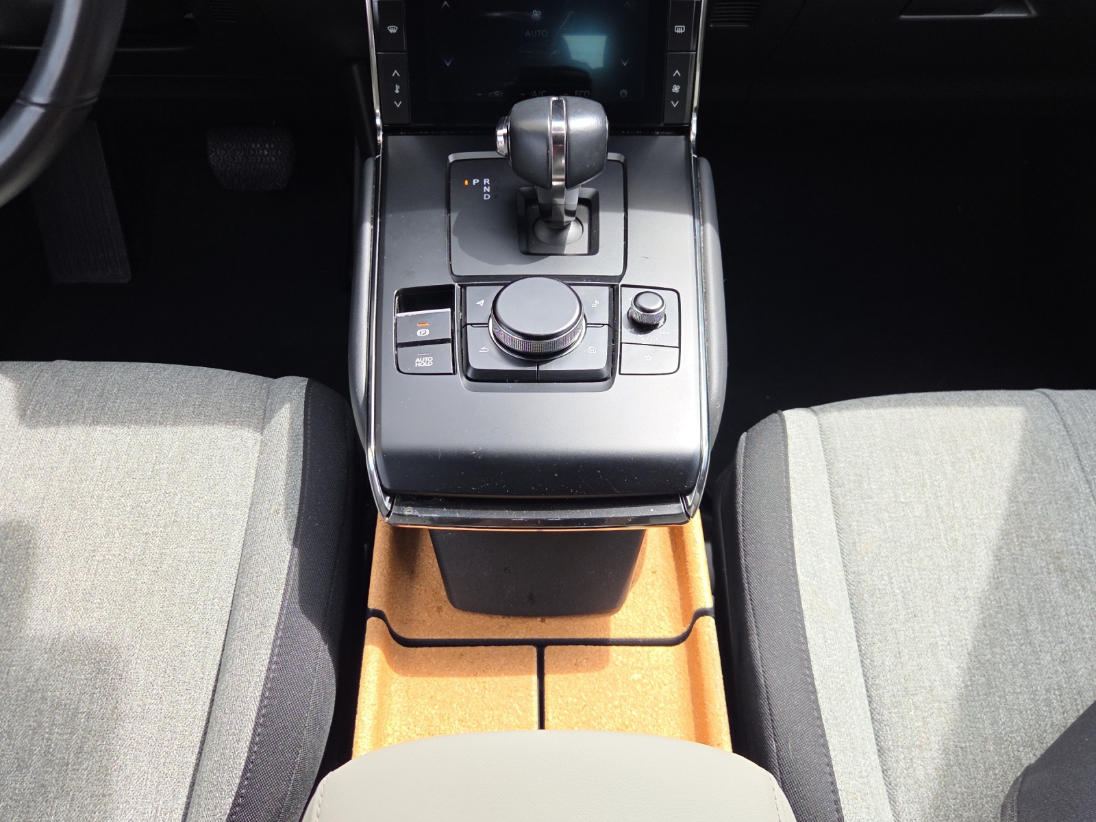 MAZDA MX-30 e-Skyactiv Ambition Plus-image-13