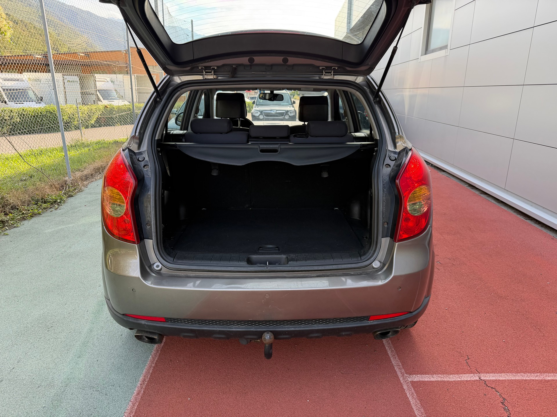 KGM-SsangYong Korando 2.0 e-XDI Swiss Limited Edition 4WD-image-11