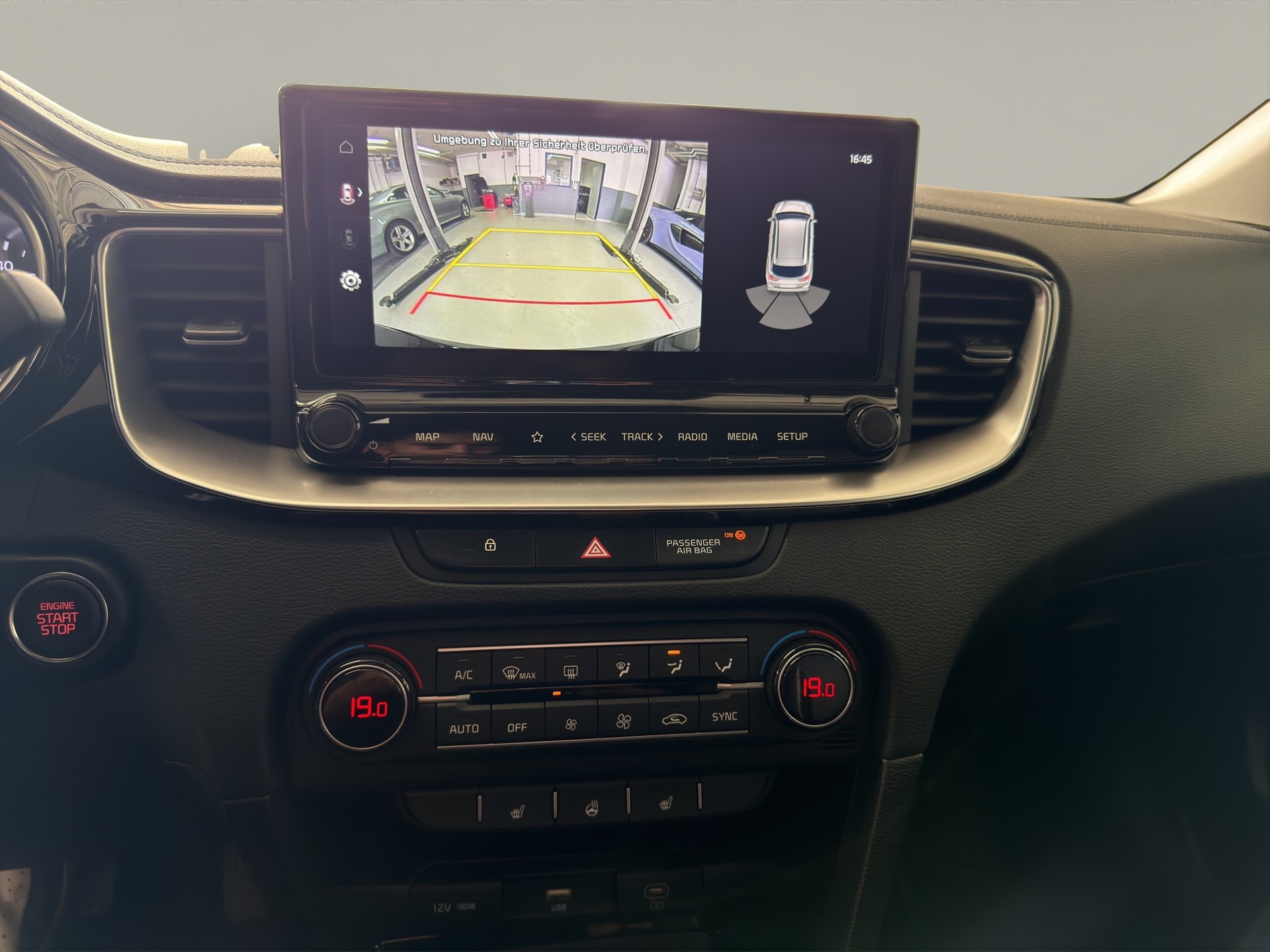 KIA Ceed 1.5 T-GDi MHEV Power DCT-image-9