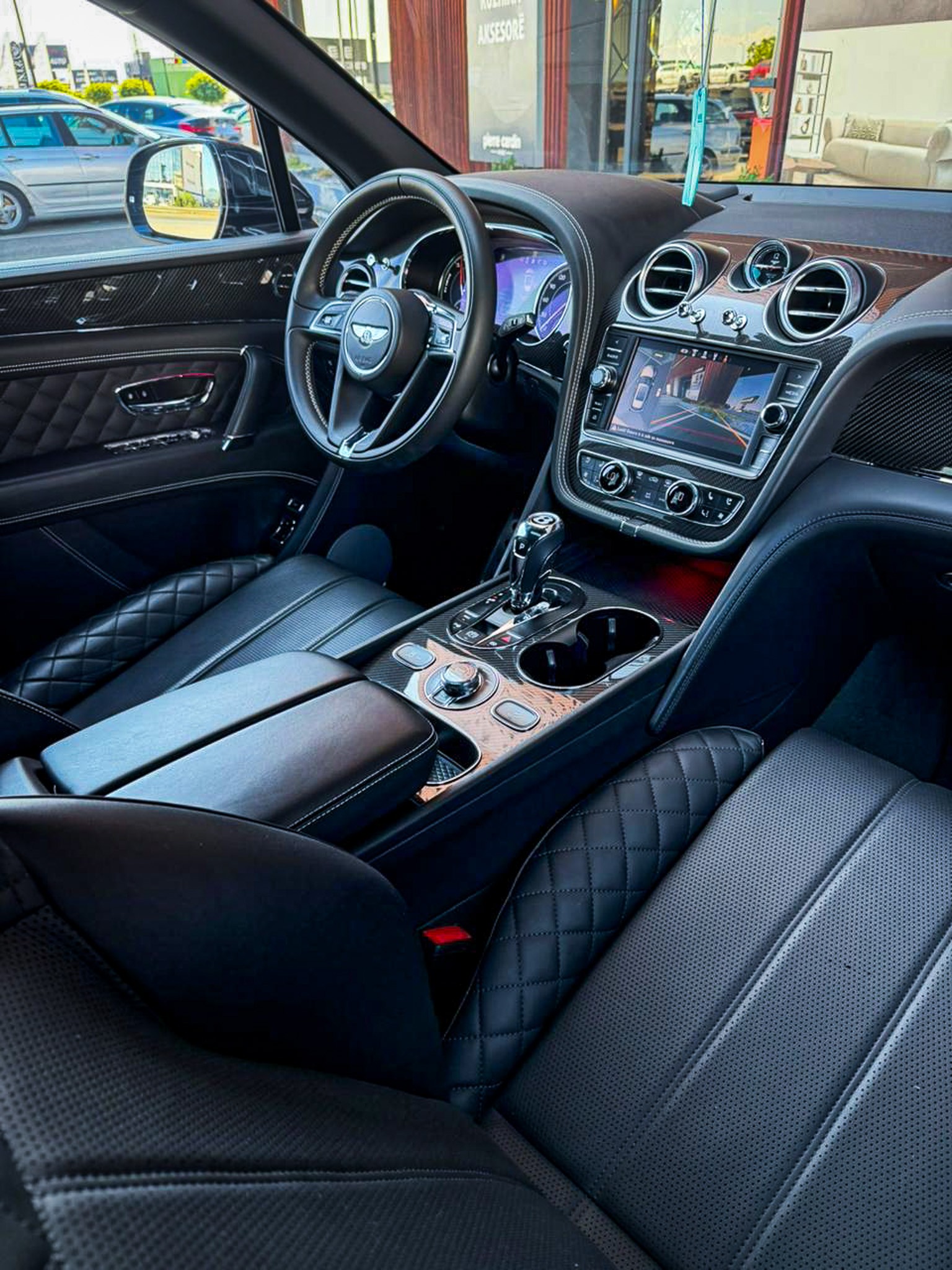 BENTLEY Bentayga V6 Hybrid-image-7