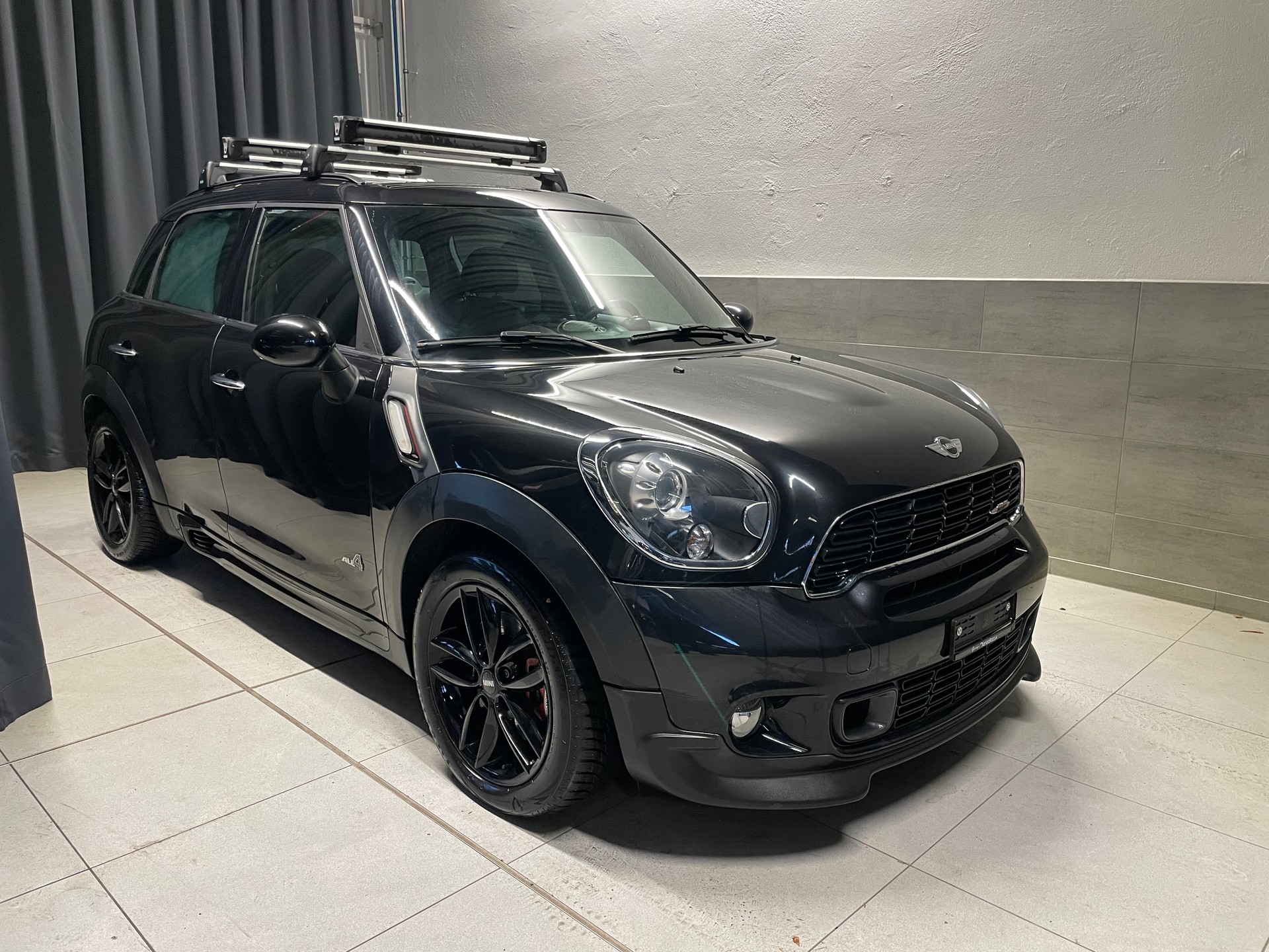 MINI Countryman John Cooper Works ALL4 Snowhill Steptr. (41)-image-0
