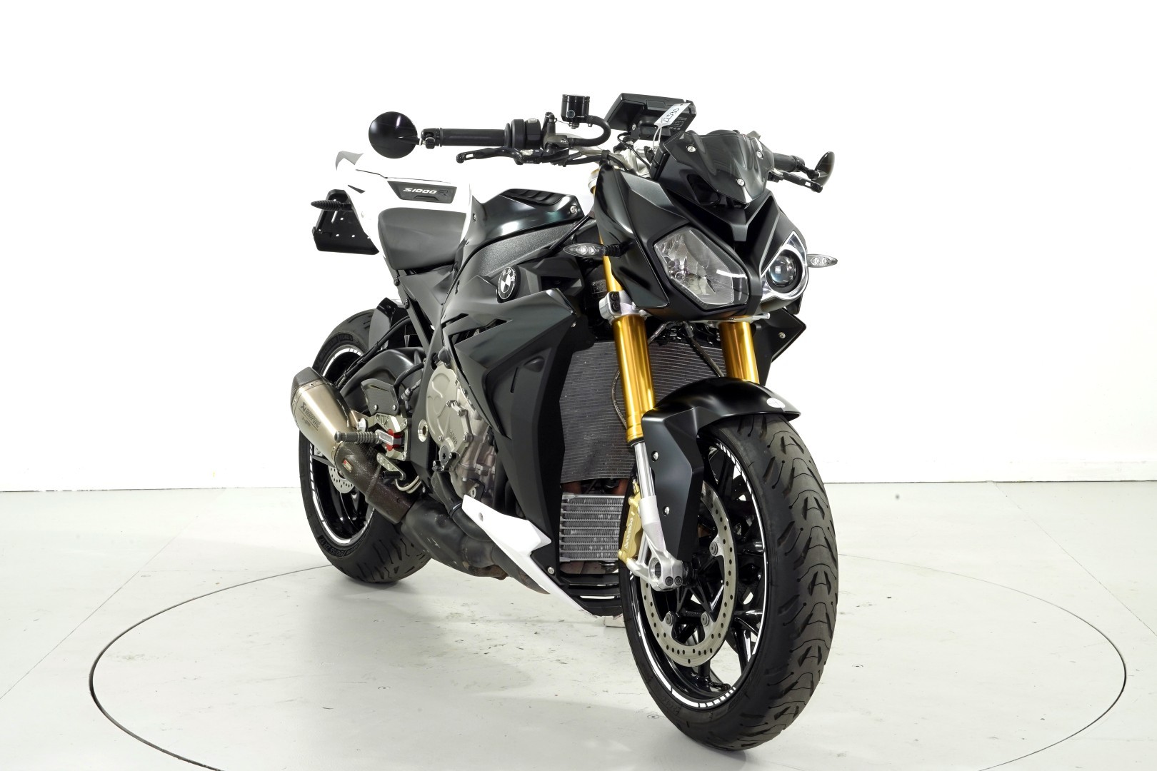 BMW S 1000 R ABS-showroom-element-1