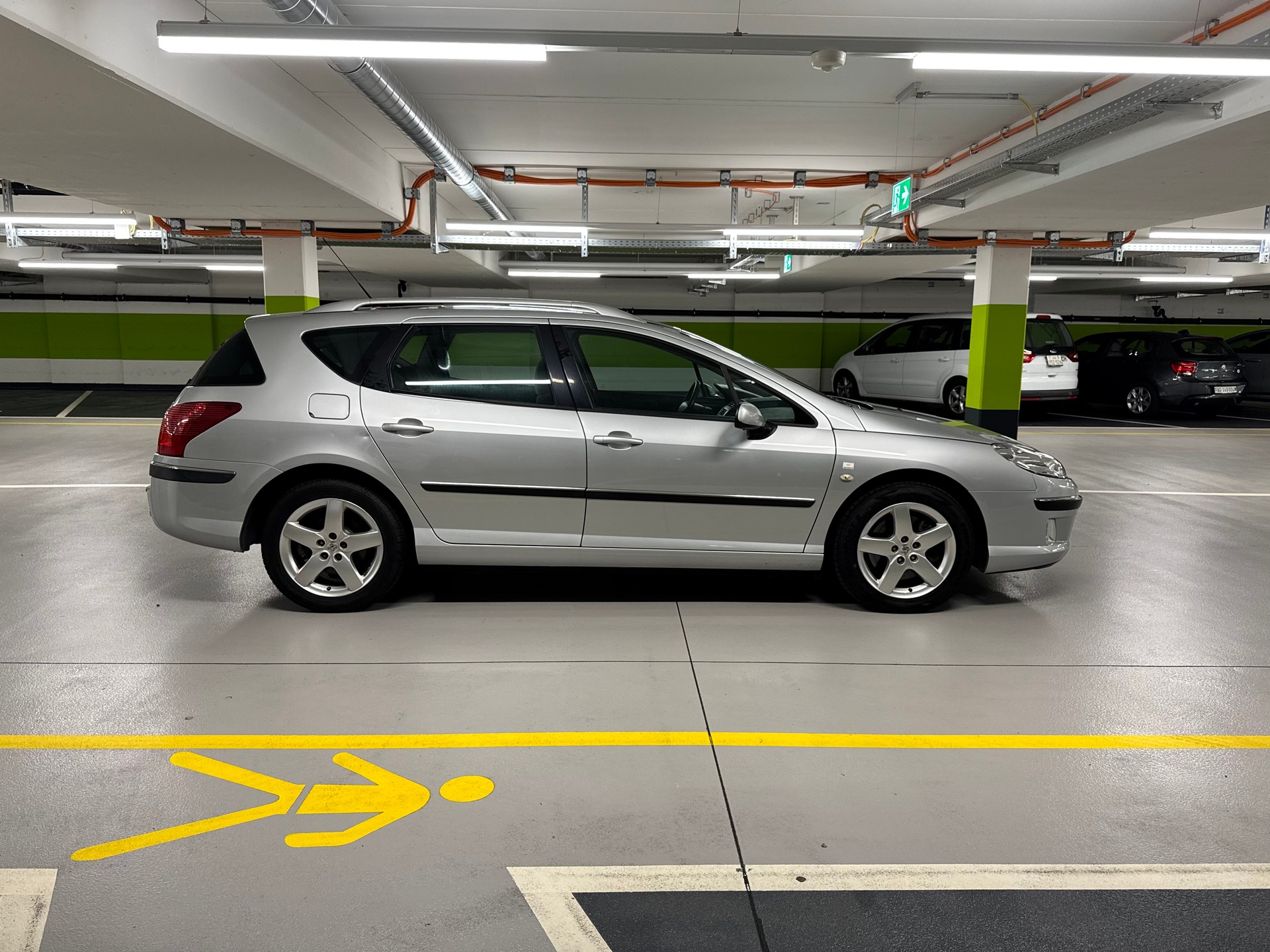 PEUGEOT 407 SW 2.2 SV Executive-image-3