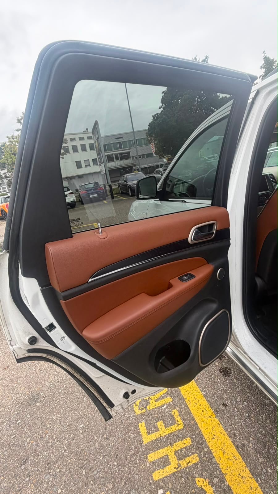 JEEP Grand Cherokee 3.0 CRD Summit Automatic-image-10