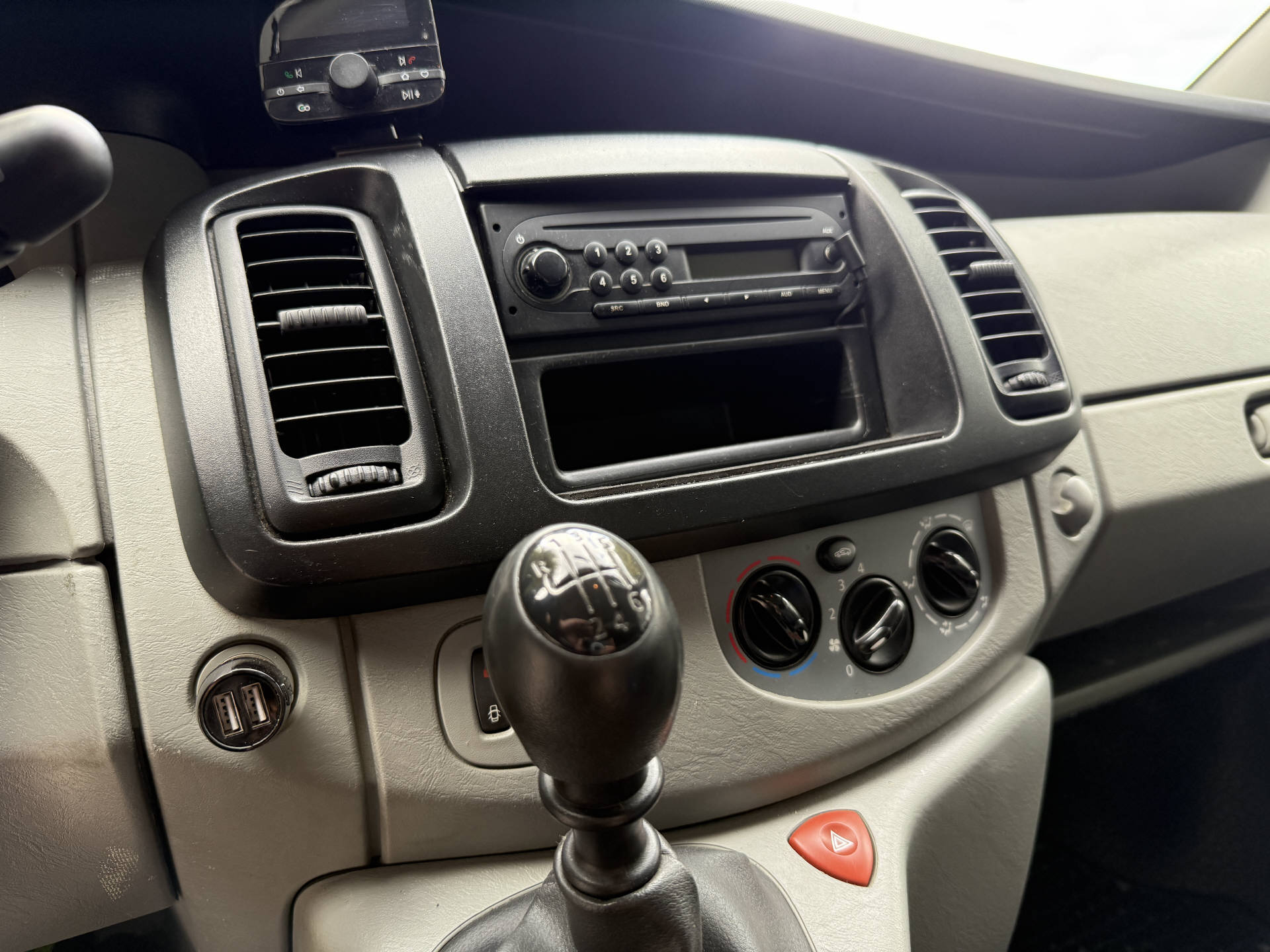 RENAULT Trafic Kaw. 2.9 t L1 H1 2.0 16V-image-10