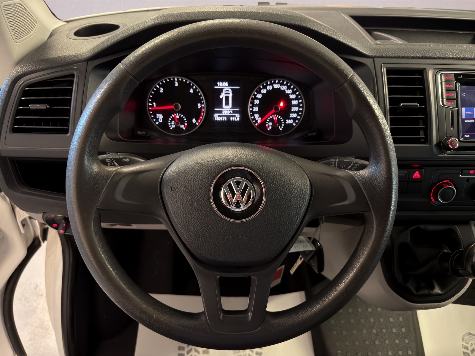 VW T6 2.0 TDI Entry-image-9