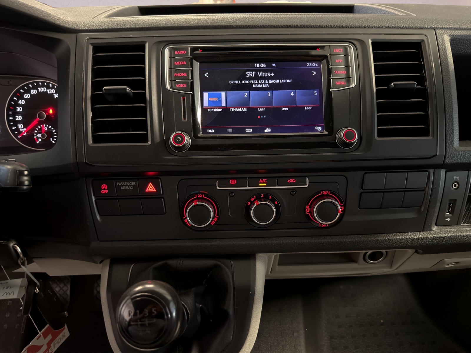 VW T6 2.0 TDI Entry-image-10