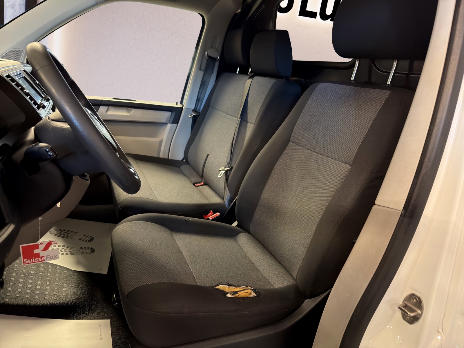 VW T6 2.0 TDI Entry-image-12