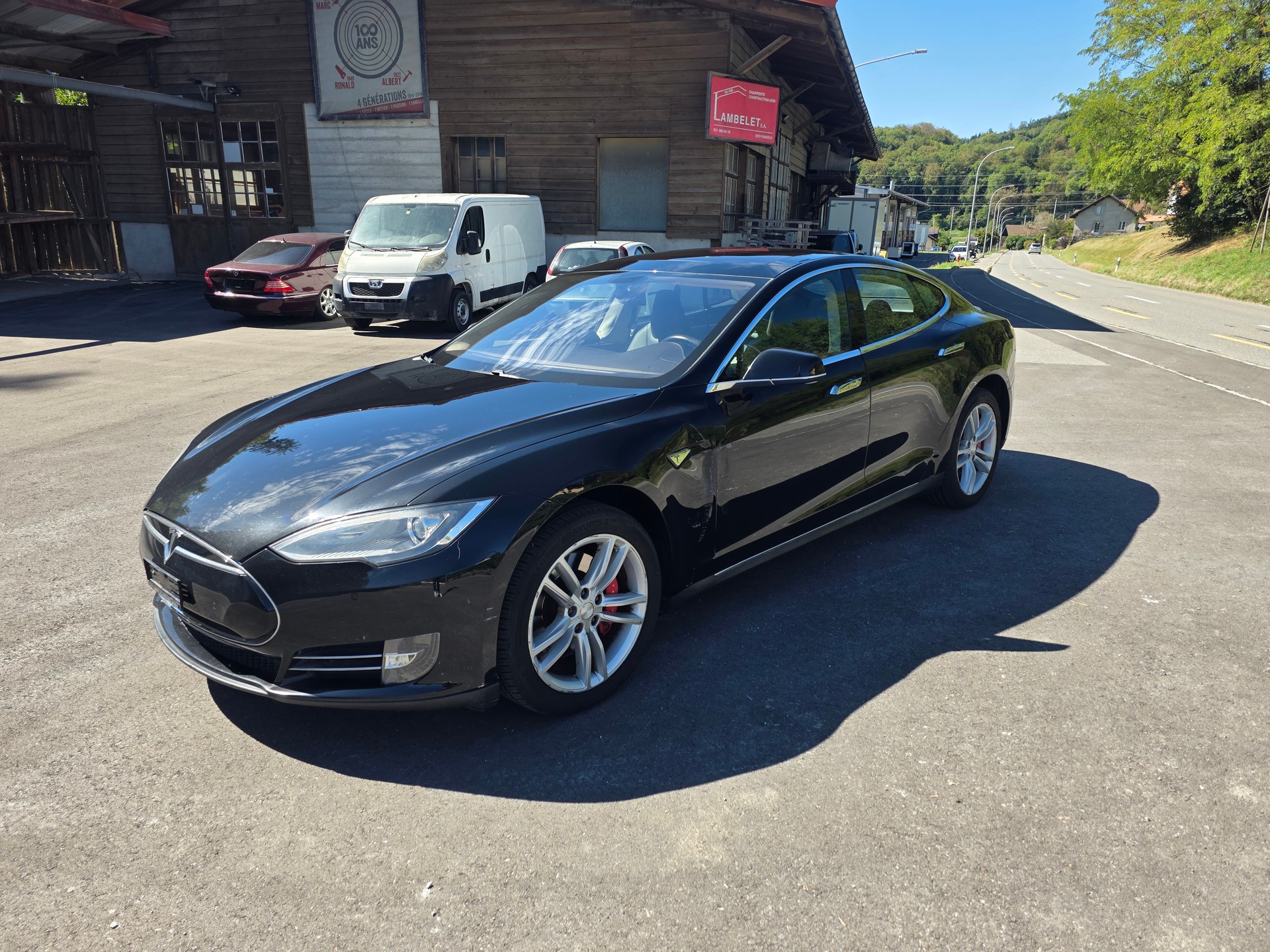 TESLA Model S 85 P 7 Places. Free SuperCharging-image-9