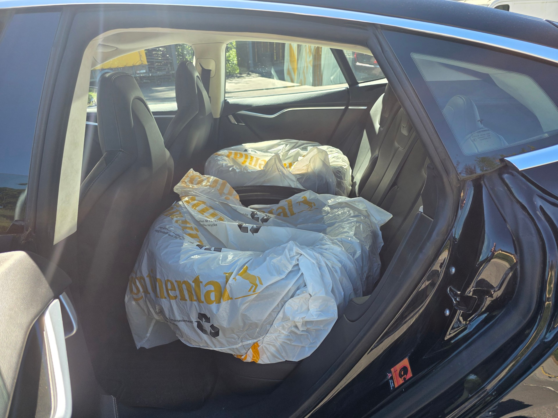 TESLA Model S 85 P 7 Places. Free SuperCharging-image-12