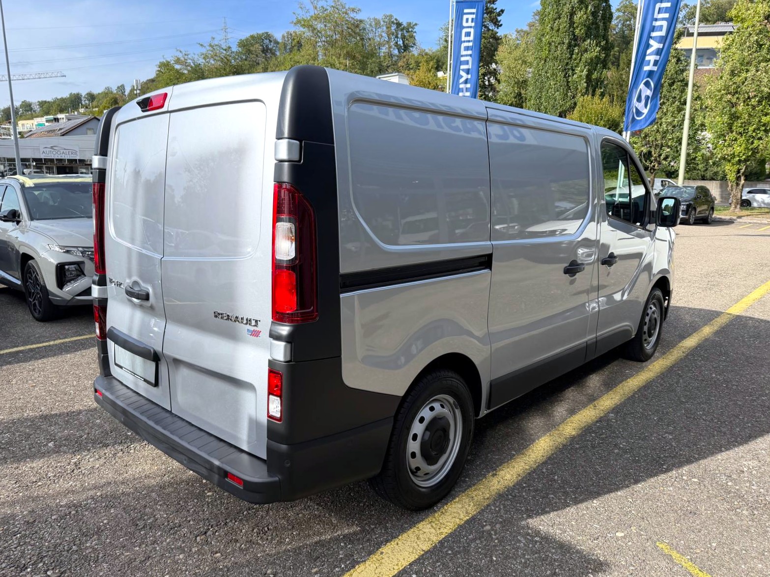 RENAULT Trafic Kaw. 3.0 t L1 H1 2.0 dCi 150 Advance AT-image-5