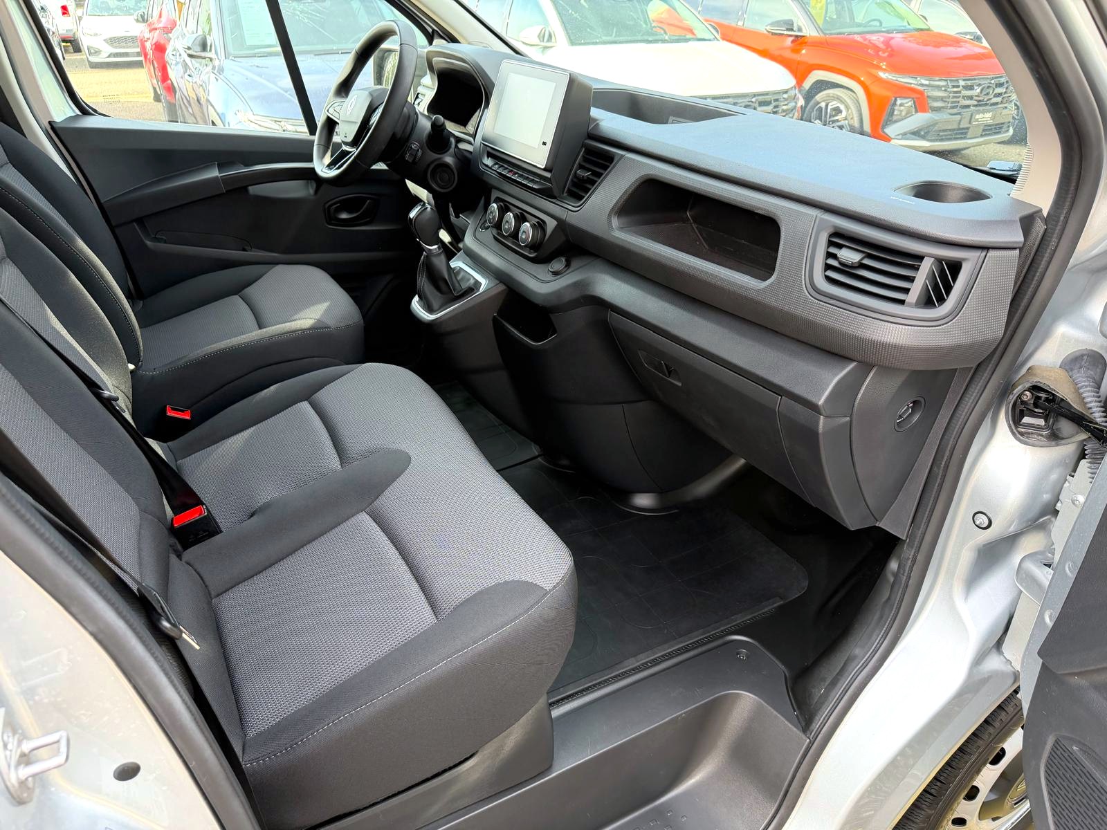 RENAULT Trafic Kaw. 3.0 t L1 H1 2.0 dCi 150 Advance AT-image-4