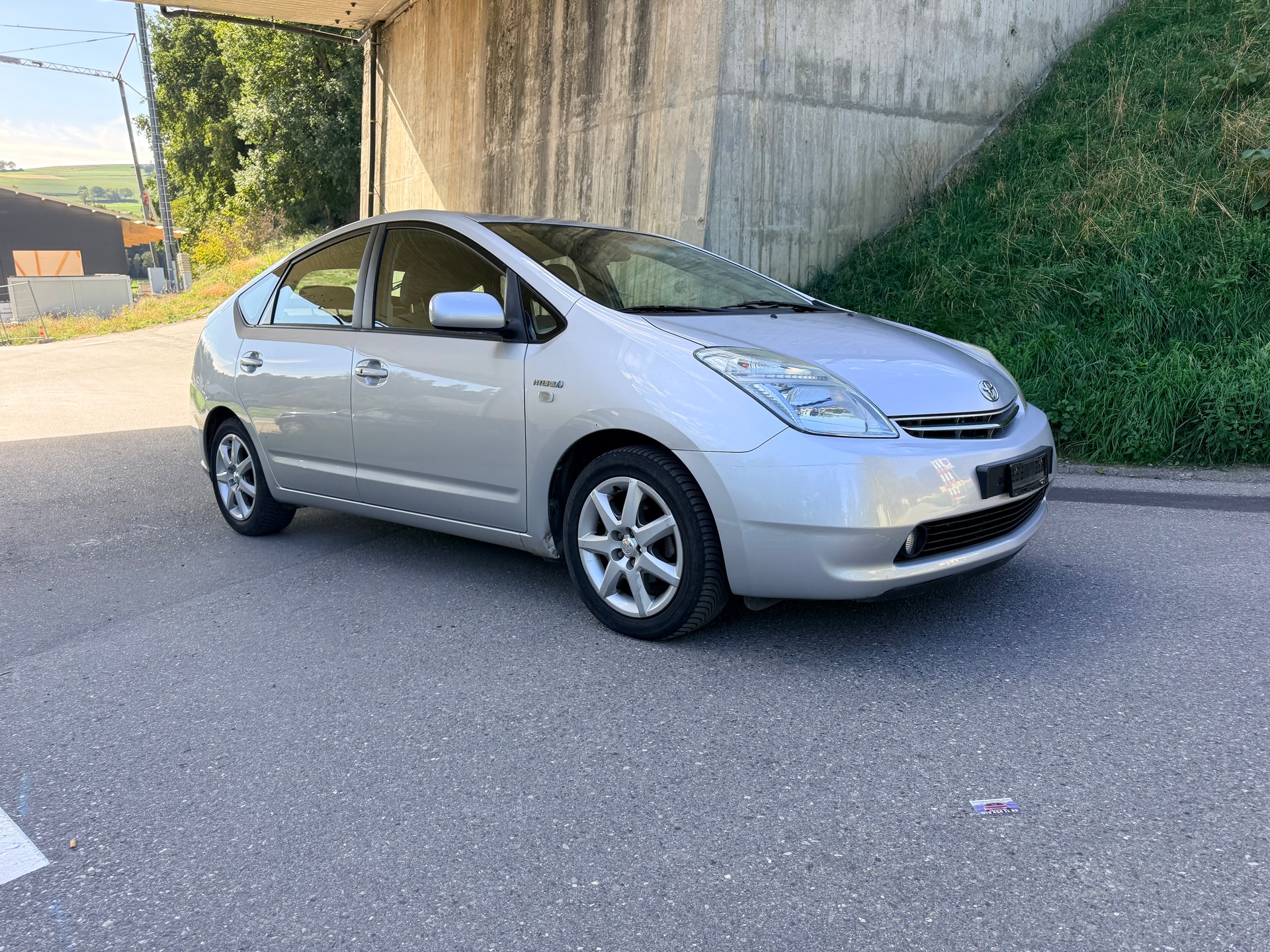TOYOTA Prius 1.5 16V Hybrid-image-0