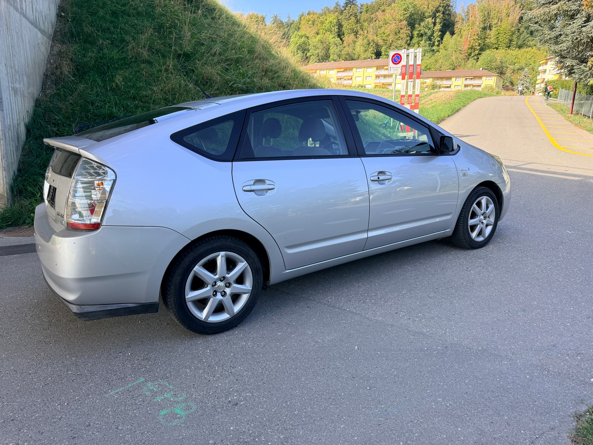 TOYOTA Prius 1.5 16V Hybrid-image-6