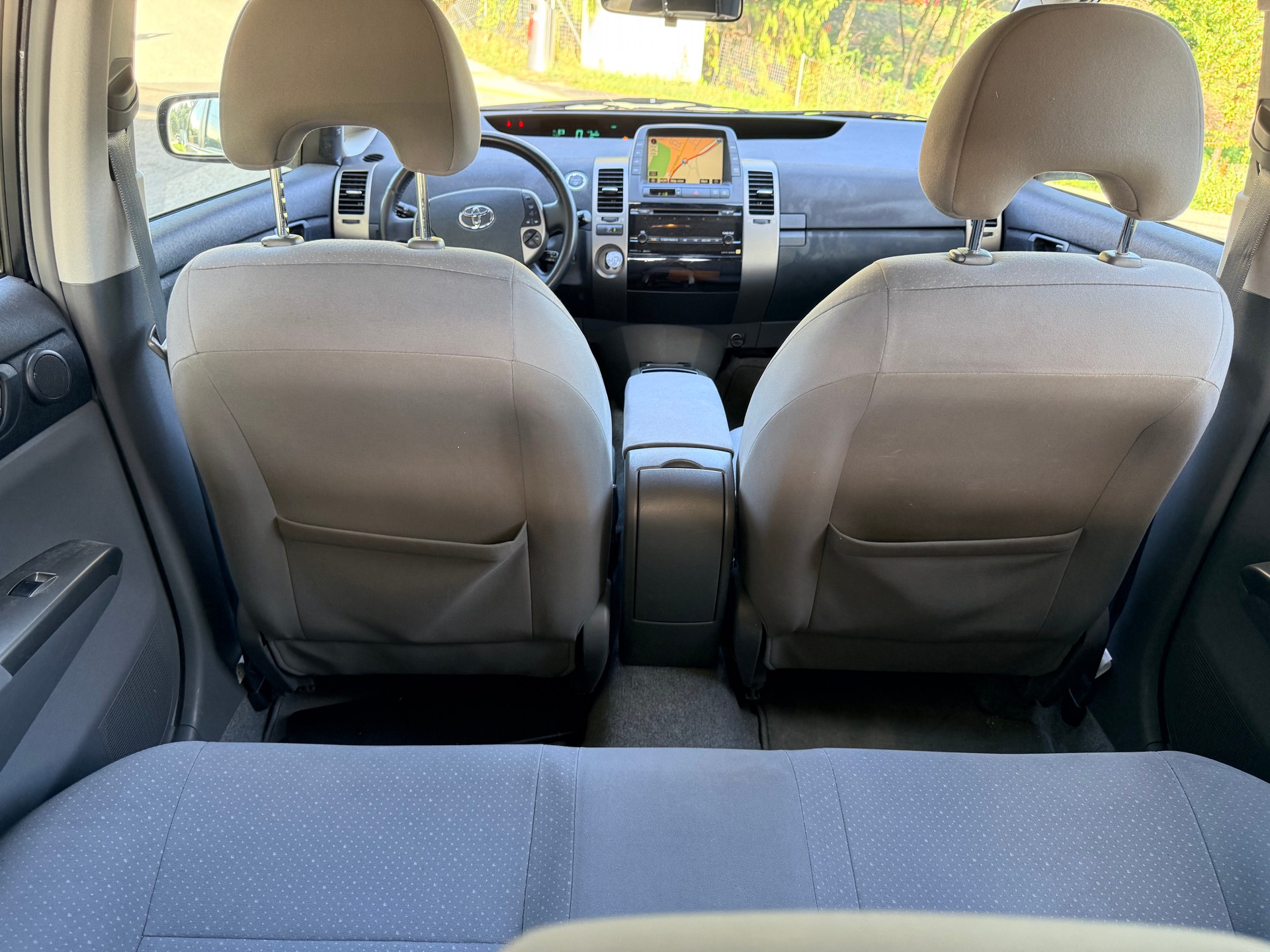 TOYOTA Prius 1.5 16V Hybrid-image-11