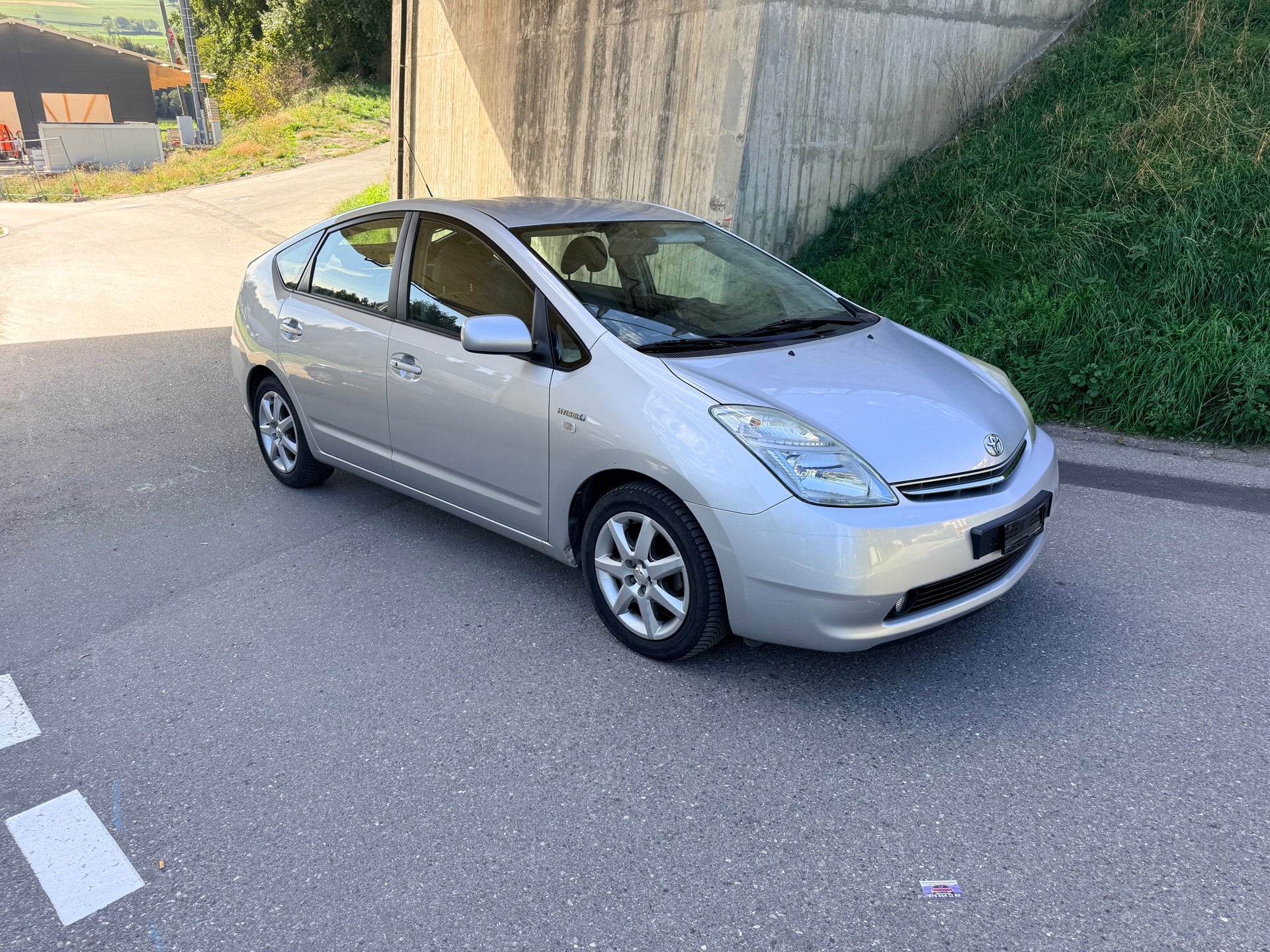 TOYOTA Prius 1.5 16V Hybrid-image-1