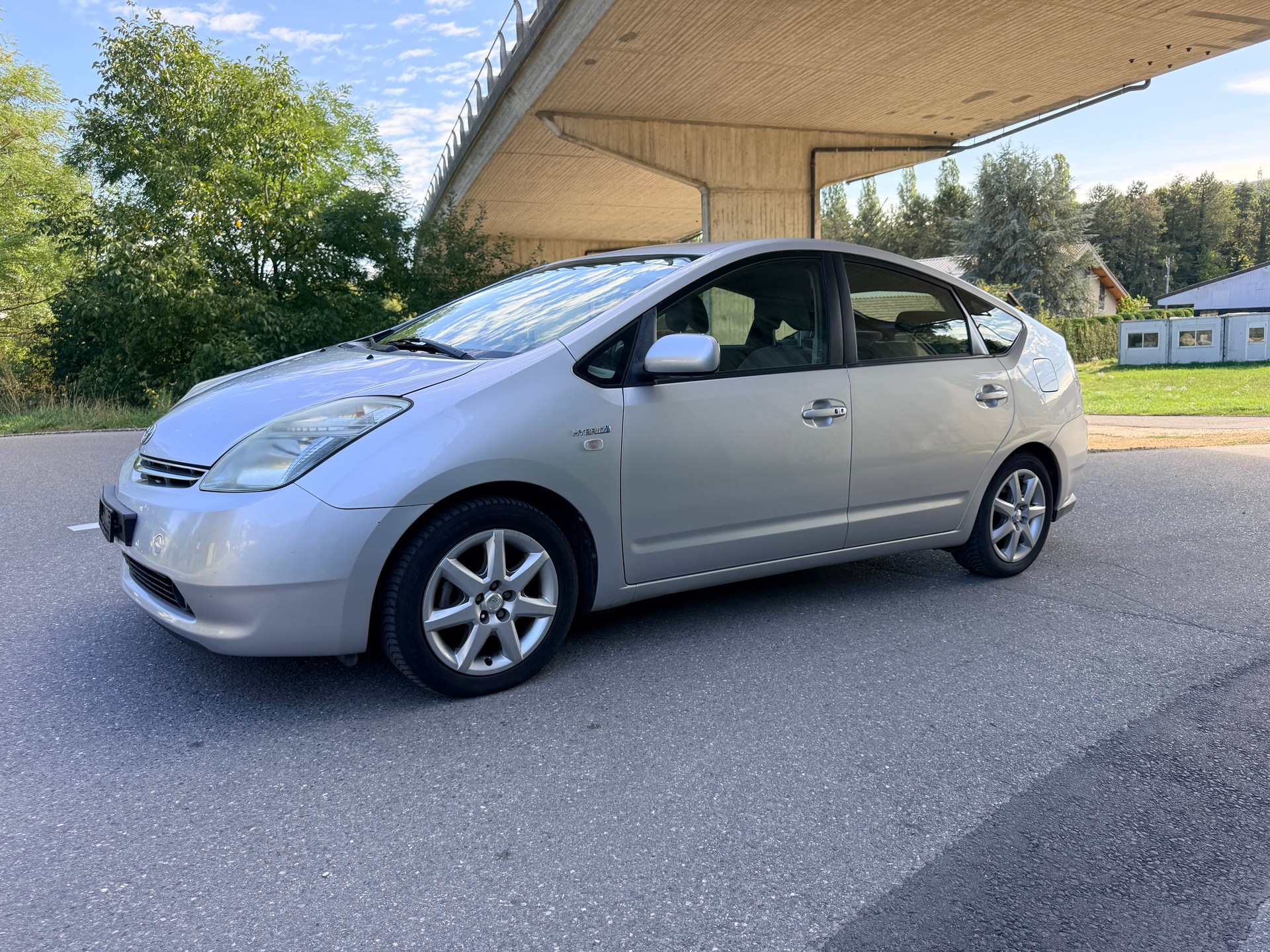 TOYOTA Prius 1.5 16V Hybrid-image-3