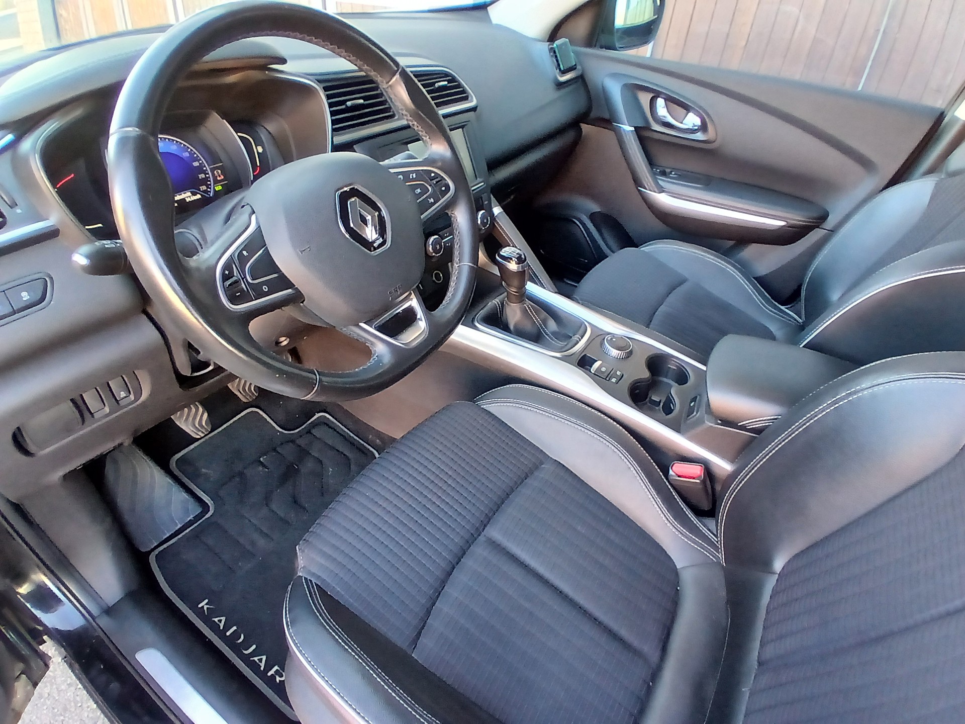 RENAULT Kadjar 1.6 dCi Bose 4x4-image-8