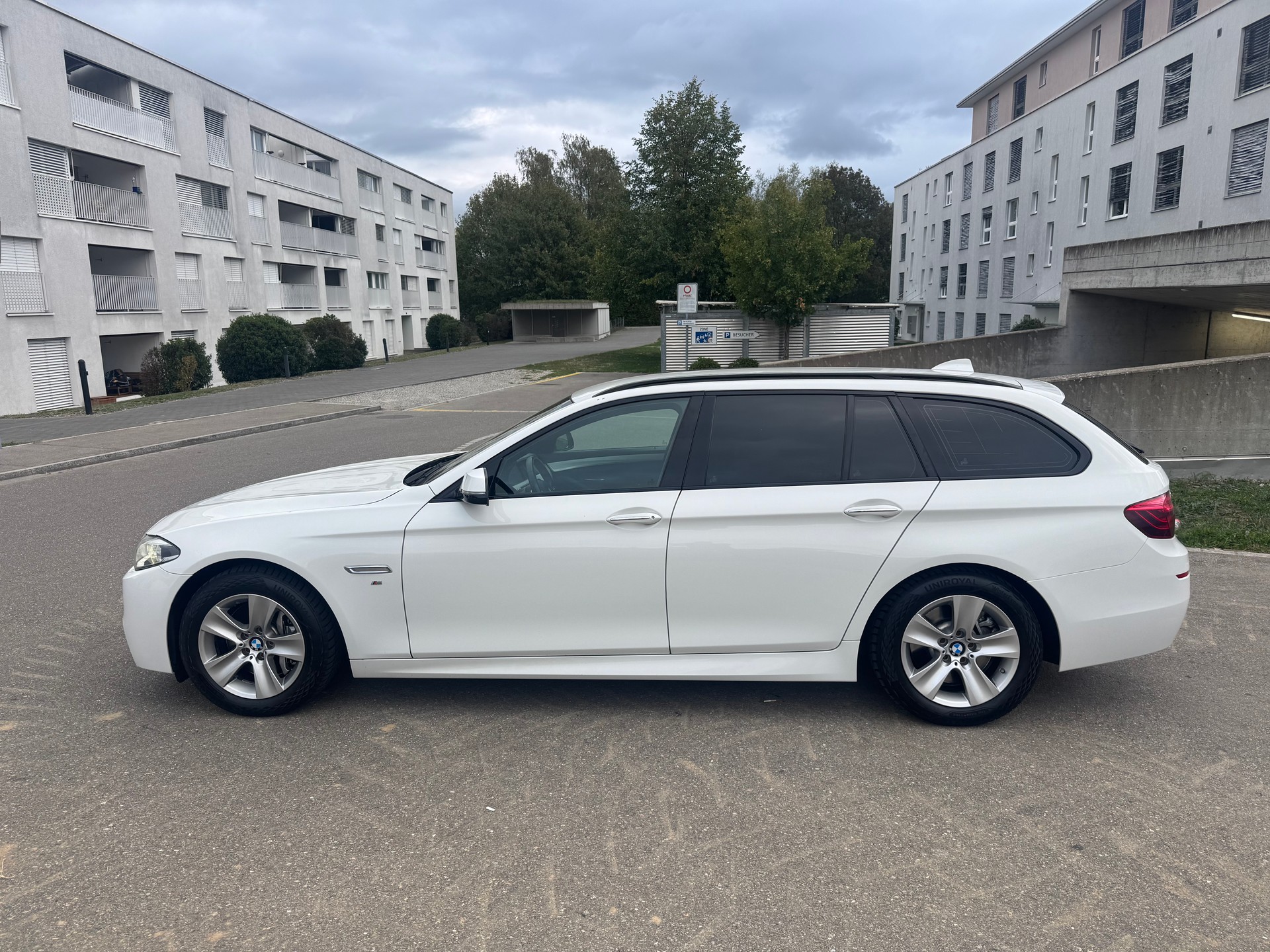 BMW 535d Touring xDrive Luxury Line Steptronic-image-7