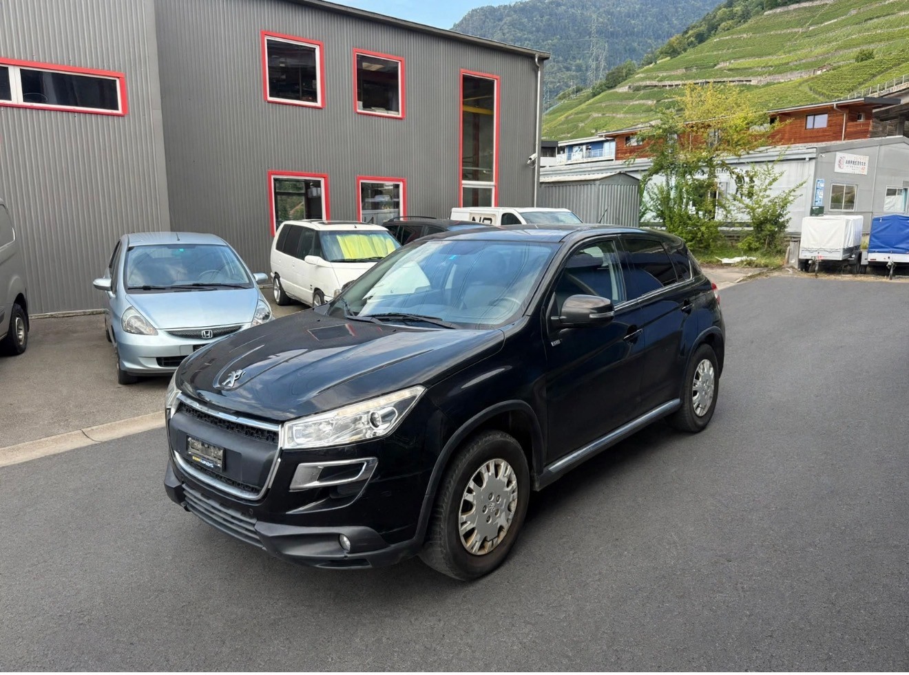 PEUGEOT 4008 1.6 HDi Style 4WD-image-2
