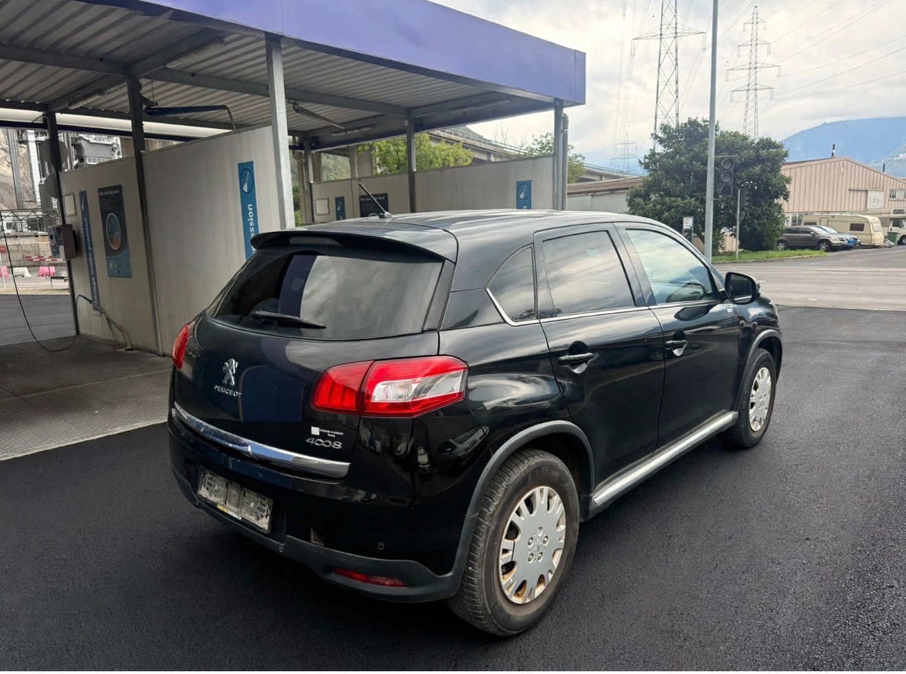 PEUGEOT 4008 1.6 HDi Style 4WD-image-3