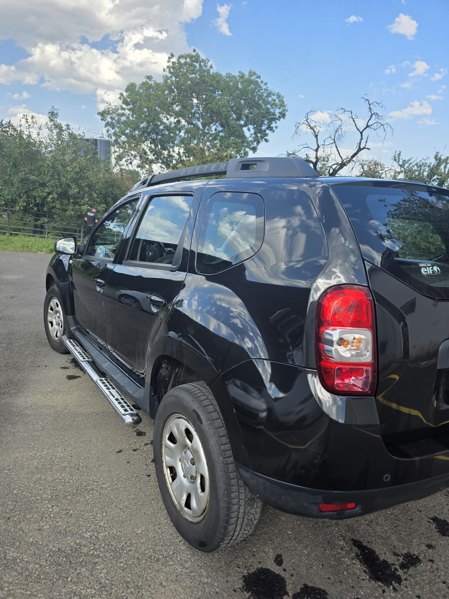 DACIA Duster 1.6 Lauréate 4x4-image-6