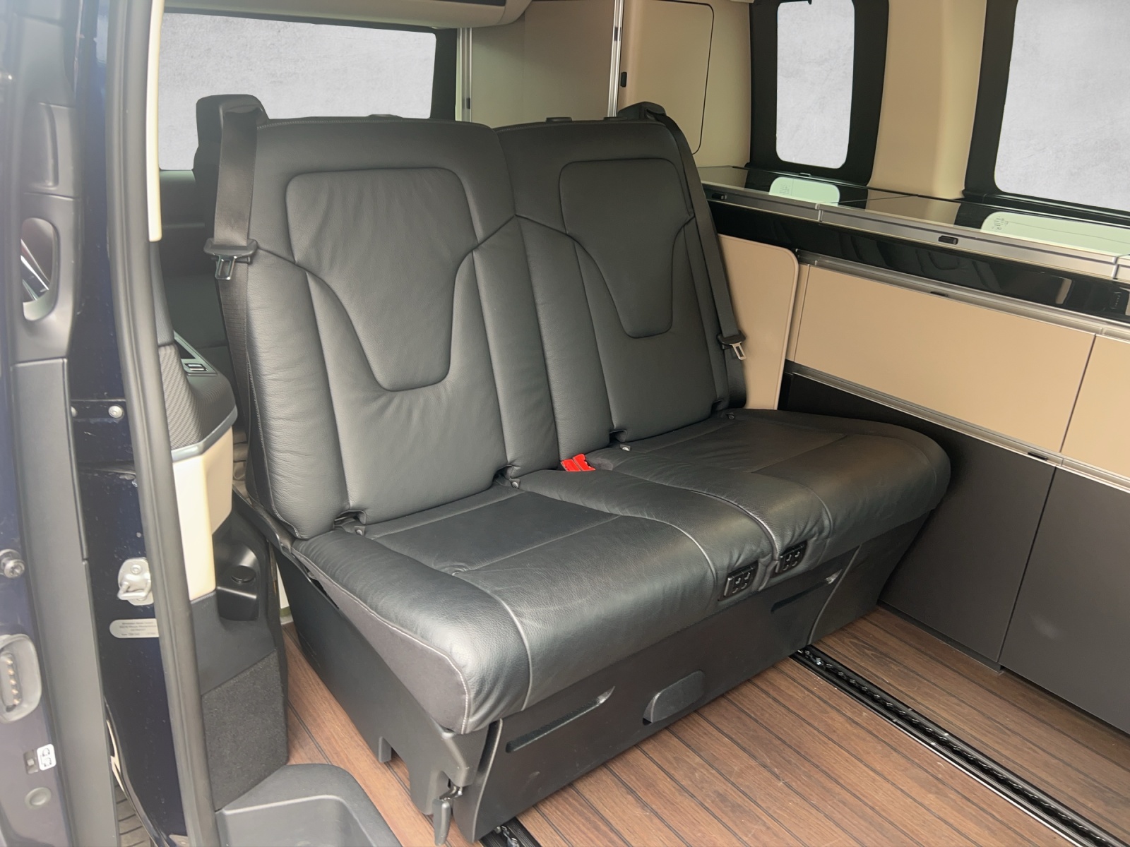 MERCEDES-BENZ Marco Polo 250 d 4Matic 7G-Tronic-image-11