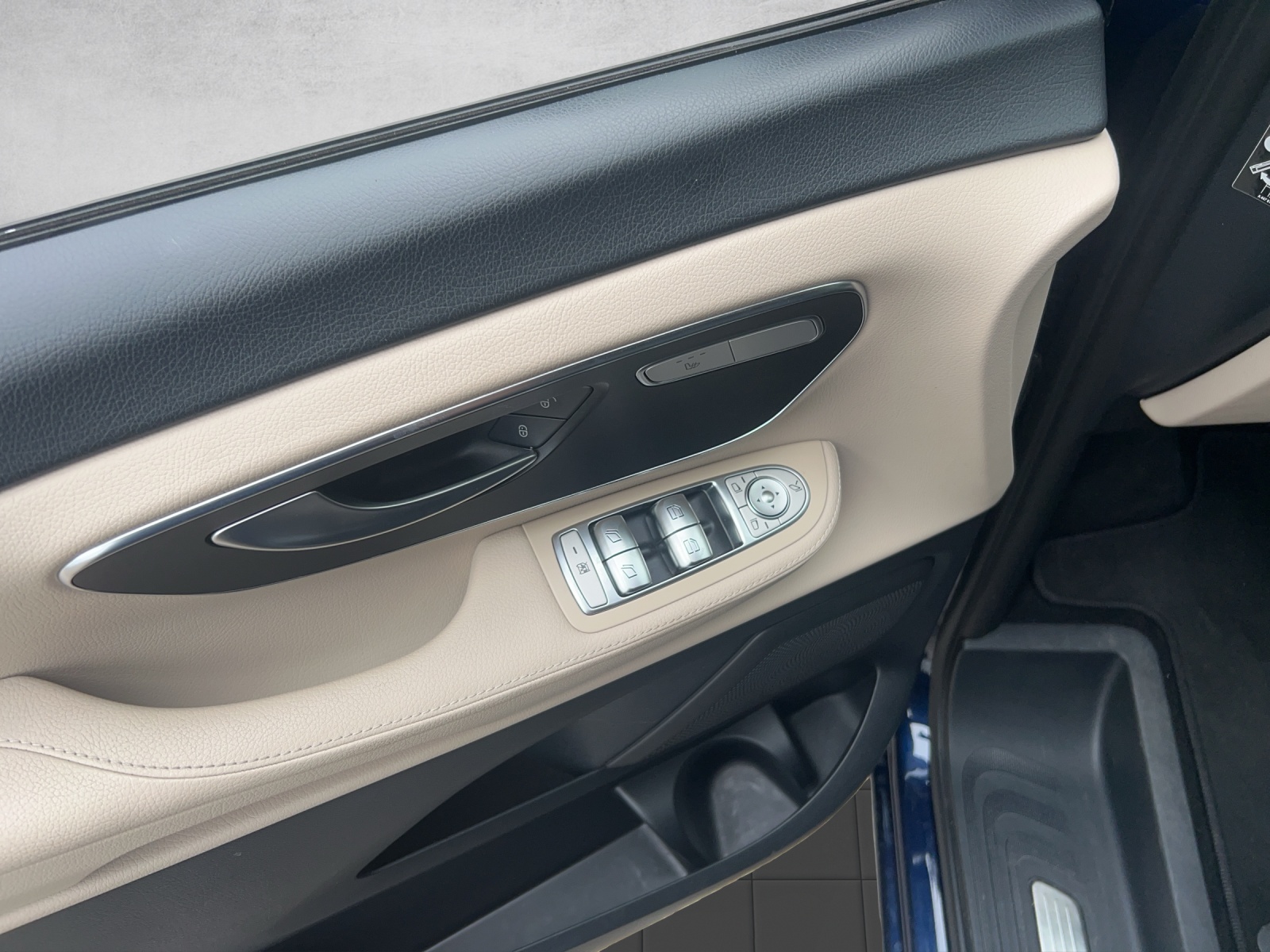 MERCEDES-BENZ Marco Polo 250 d 4Matic 7G-Tronic-image-18