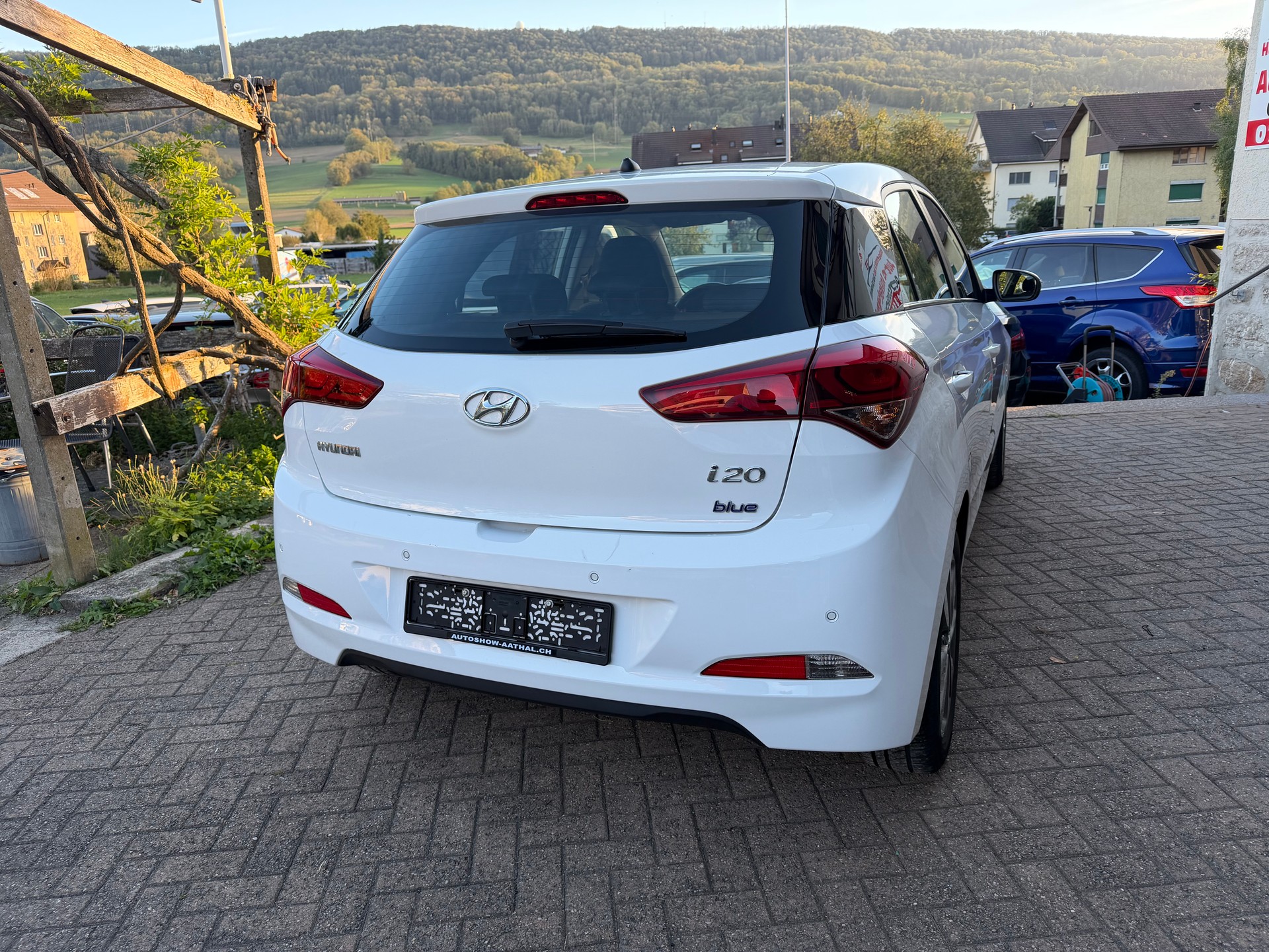 HYUNDAI i20 1.2 Amplia-image-2