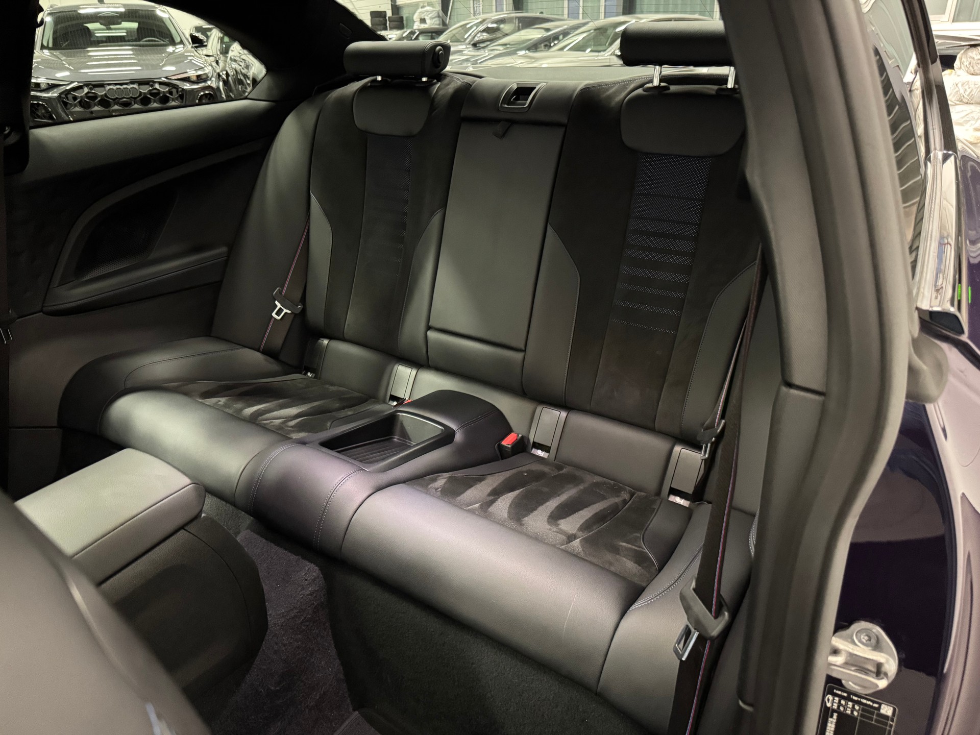 BMW M240i xDrive Steptronic-image-23
