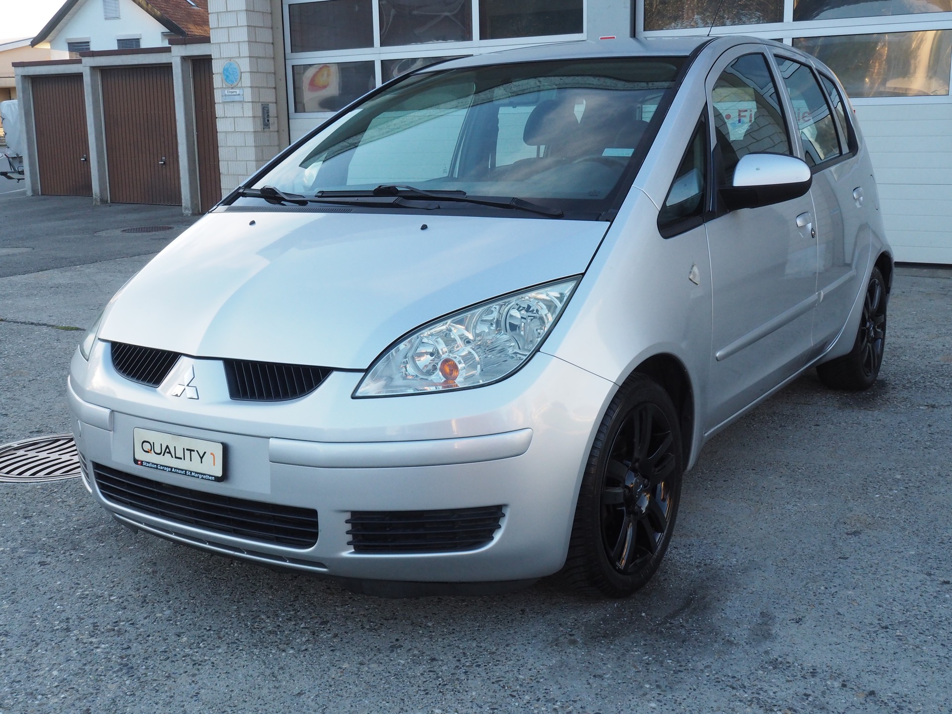 MITSUBISHI Colt 1.3 16V Invite-image-2