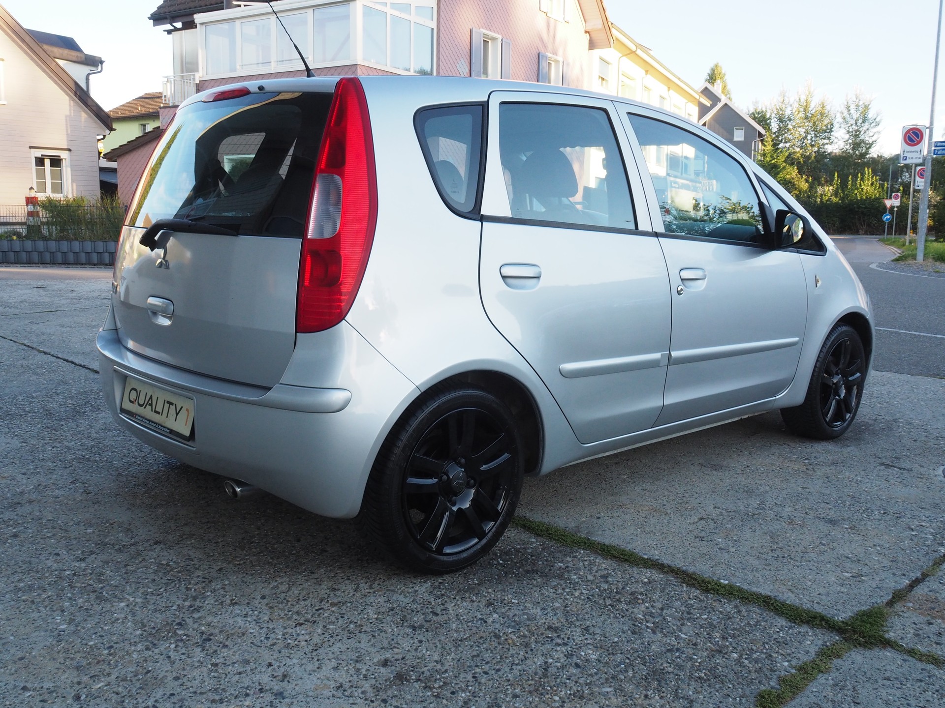 MITSUBISHI Colt 1.3 16V Invite-image-7
