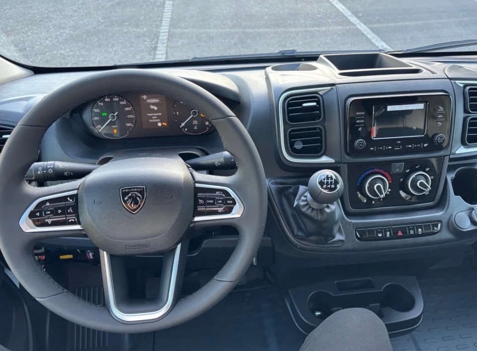 PEUGEOT Boxer 2.2 HDI 335 L2-image-8