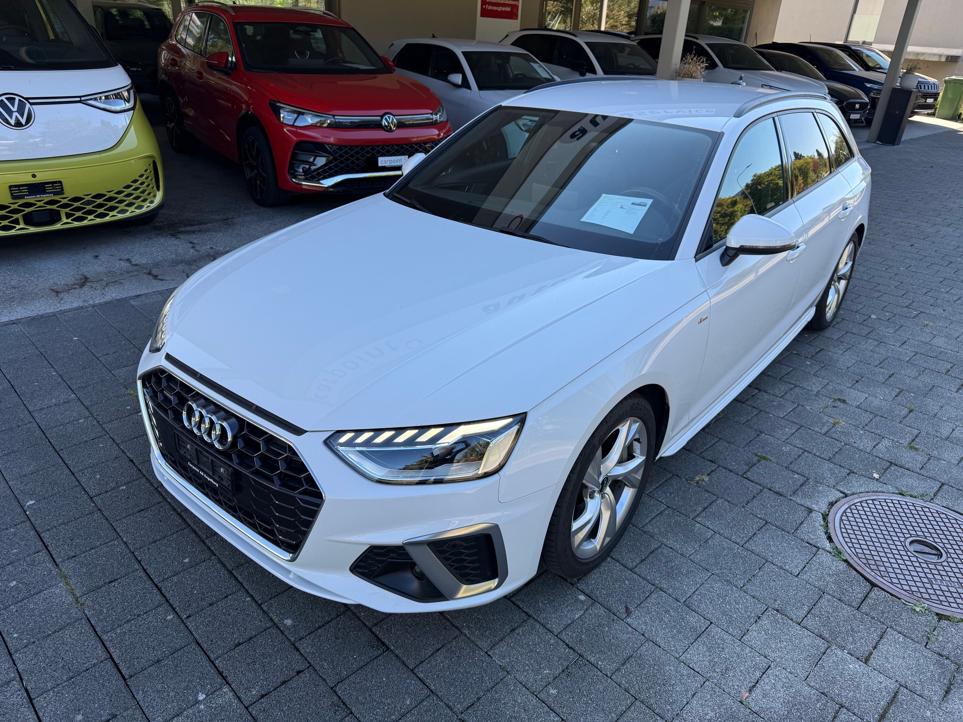 AUDI A4 Avant 45 TFSI S line S-tronic quattro