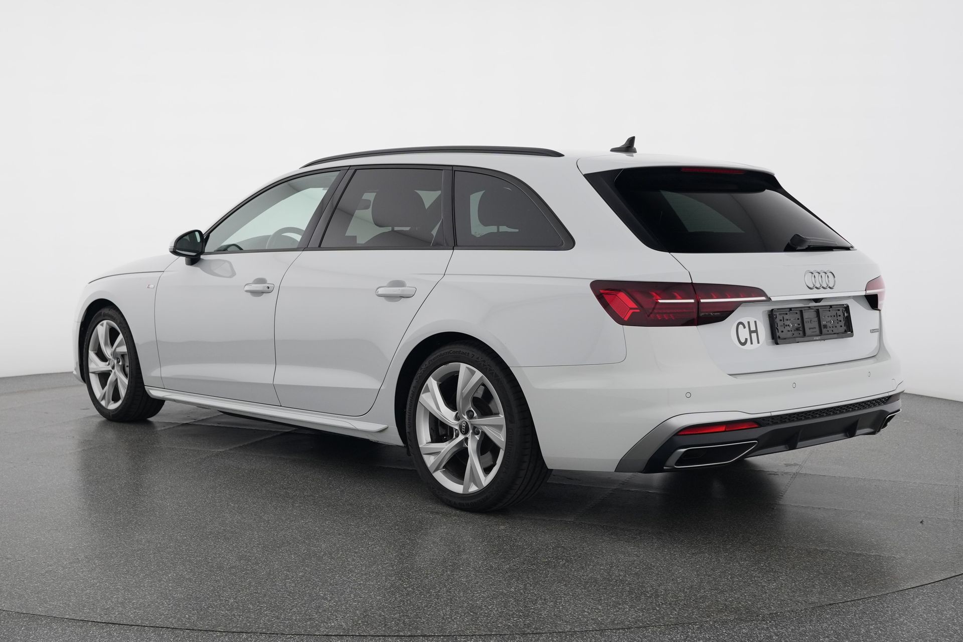 AUDI A4 Avant 45 TFSI S line S-tronic quattro-image-6