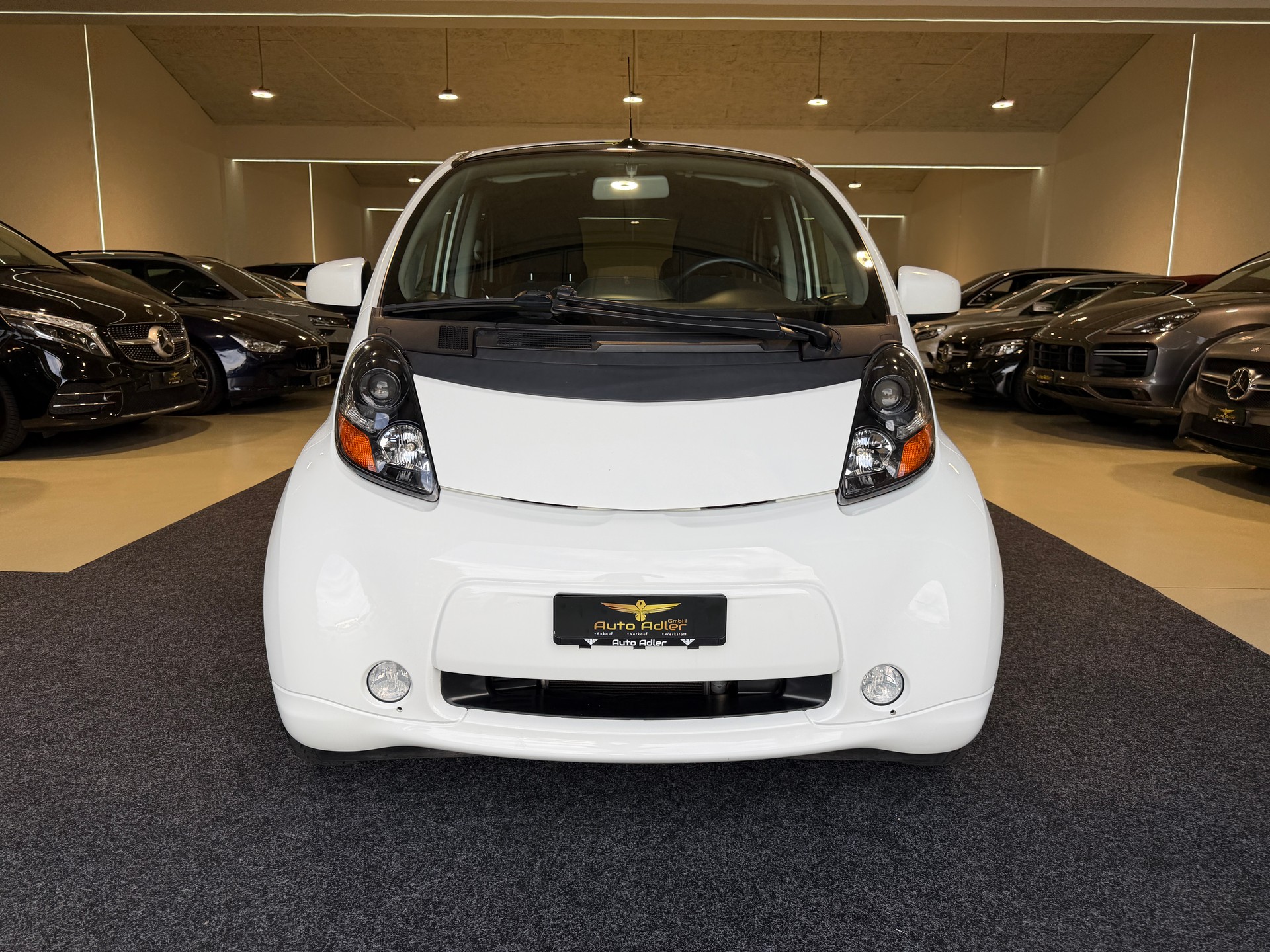 MITSUBISHI i MiEV-image-0