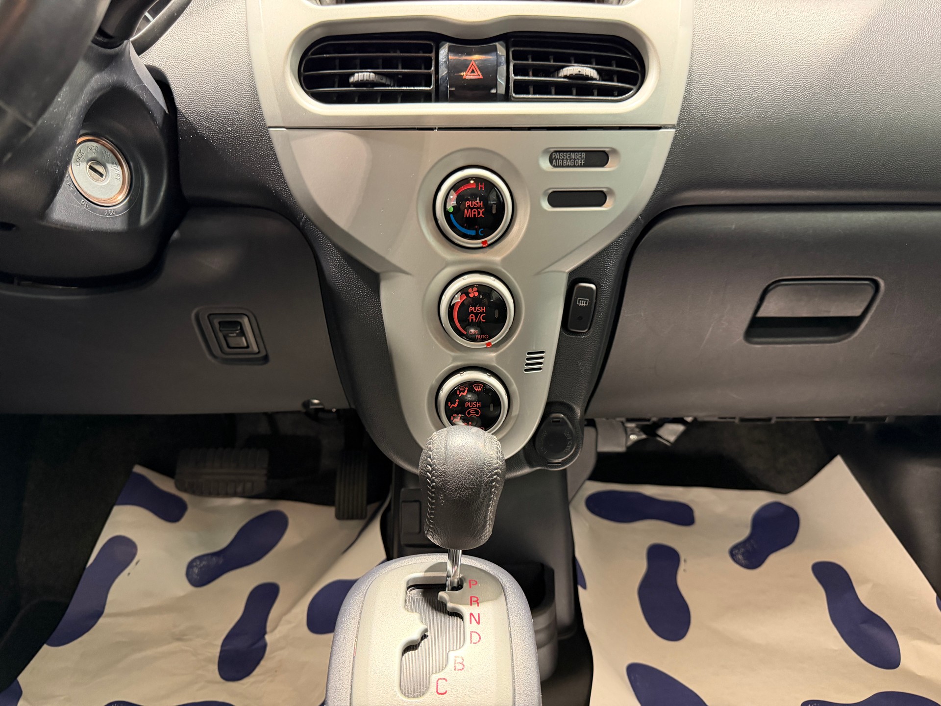 MITSUBISHI i MiEV-image-16