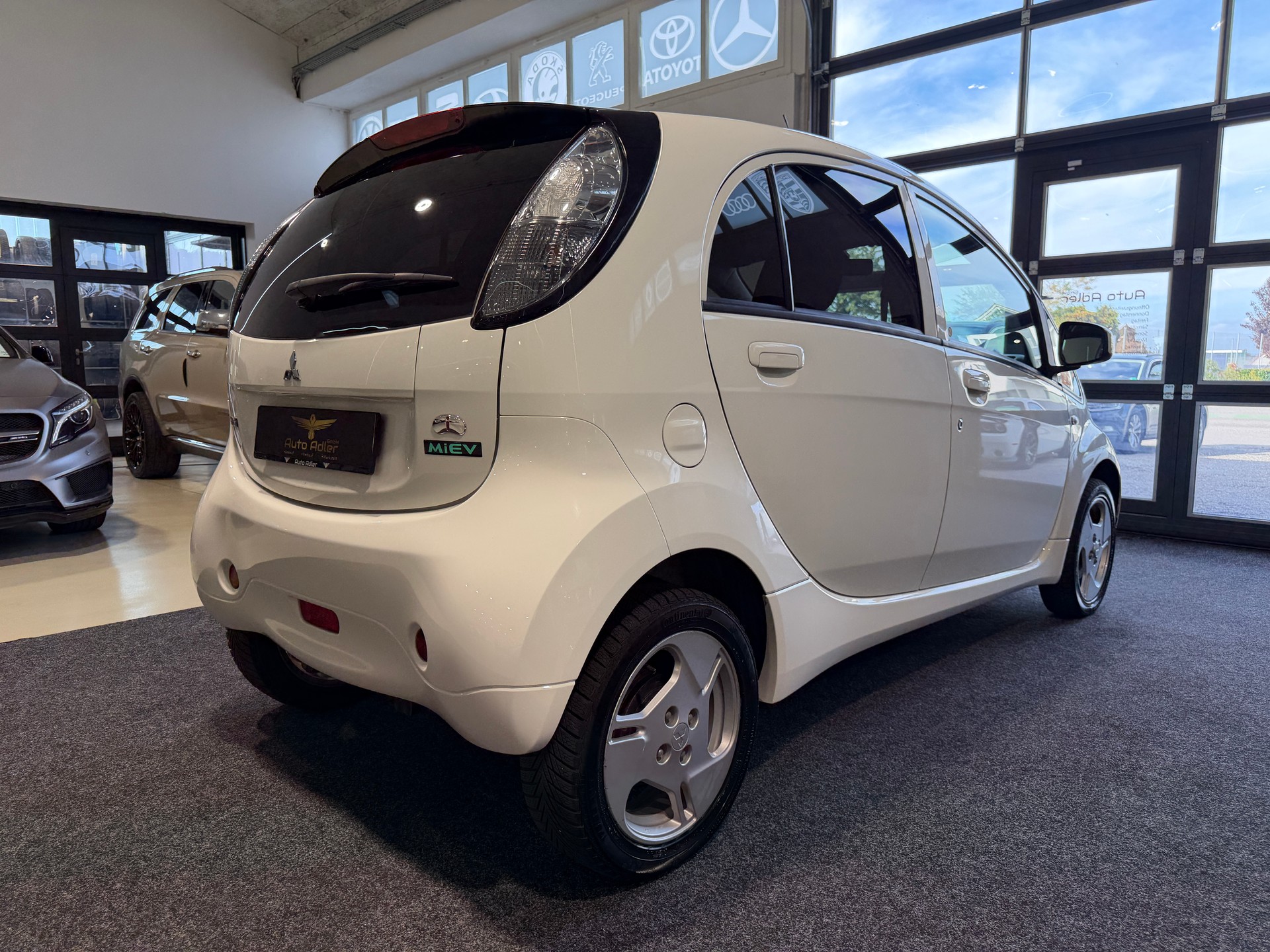 MITSUBISHI i MiEV-image-4