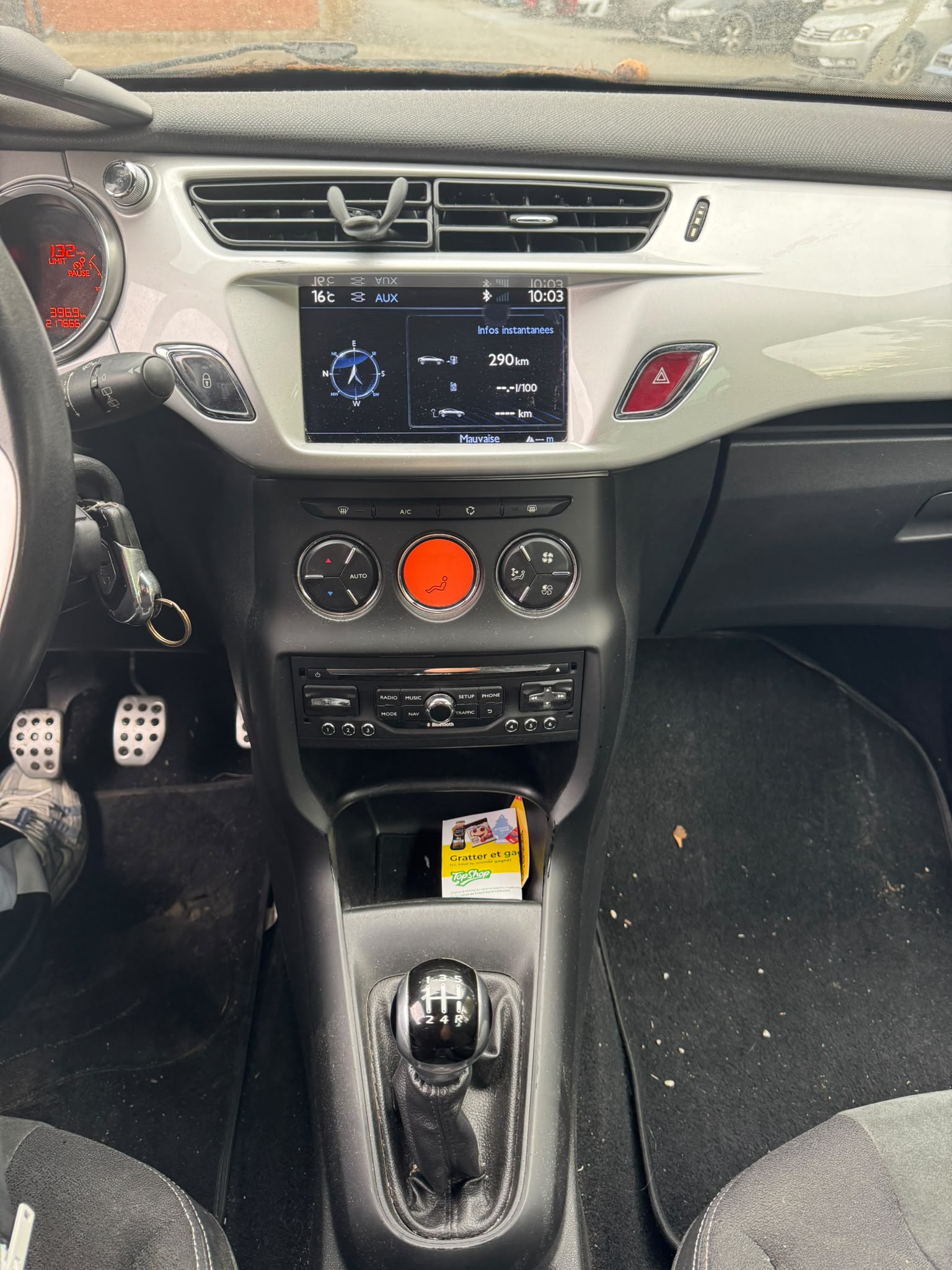 DS AUTOMOBILES DS3 1.4 VTi Chic-image-10